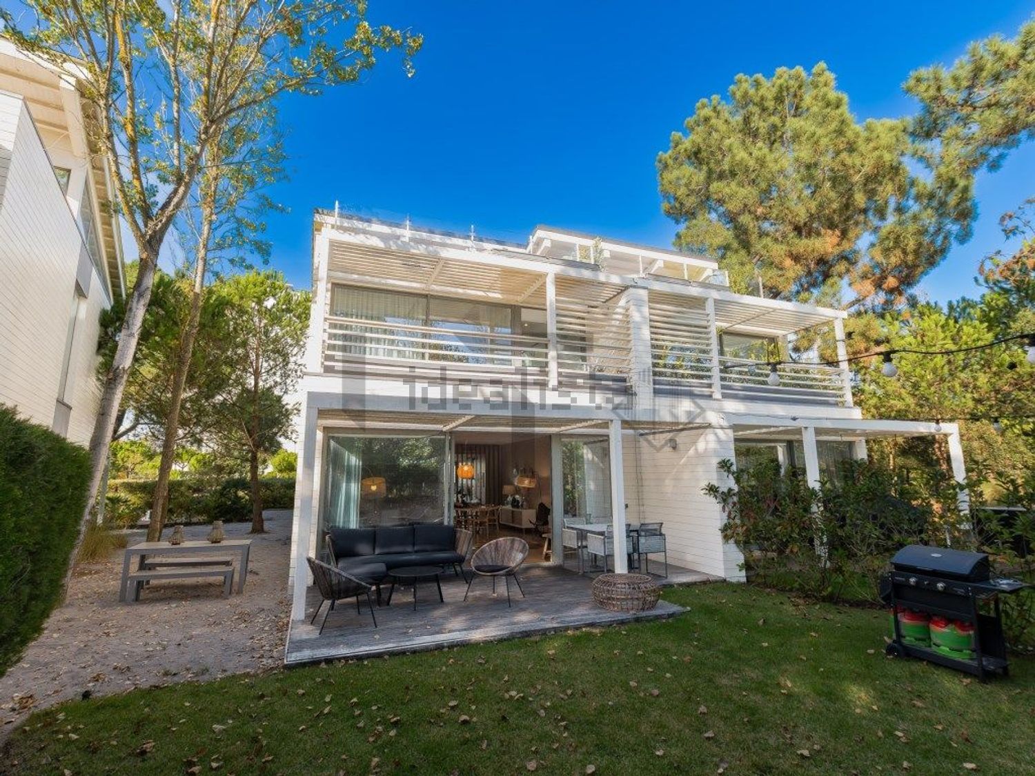 出租小楼房或独栋别墅在Alameda do Zambujeiro - 外立面