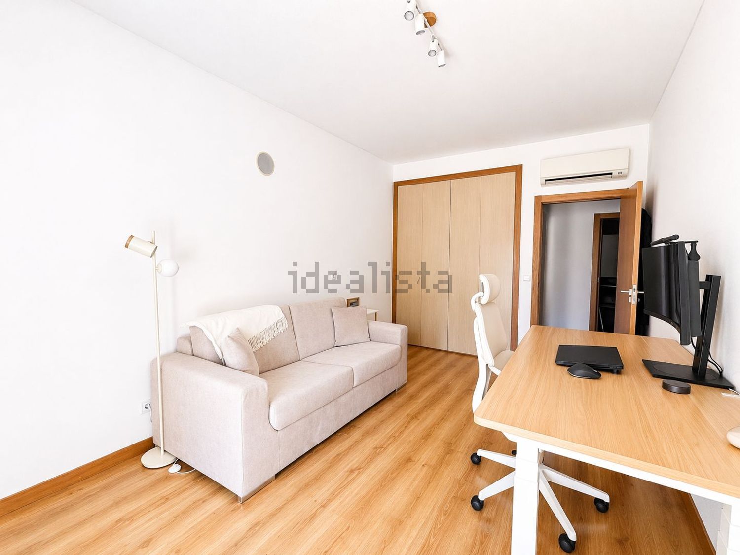 公寓 t3出售在Avenida Reinaldo dos Santos, 7 - 卧室