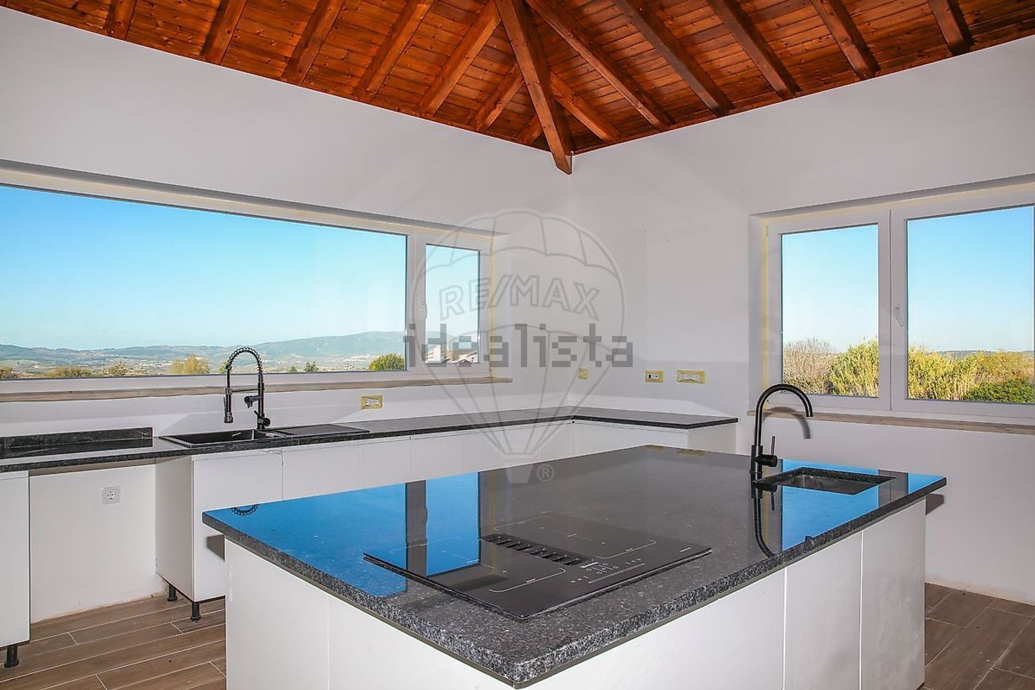 小楼房或独栋别墅出售在Carnota - 厨房