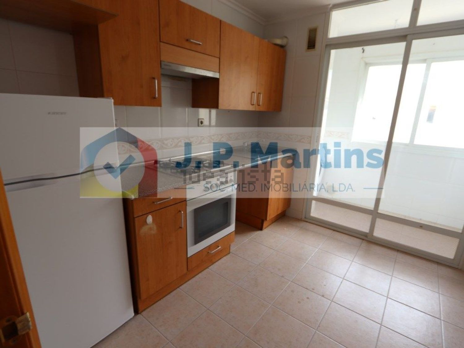 公寓 t3出售在Rua José Vianna da Motta s/n - 厨房