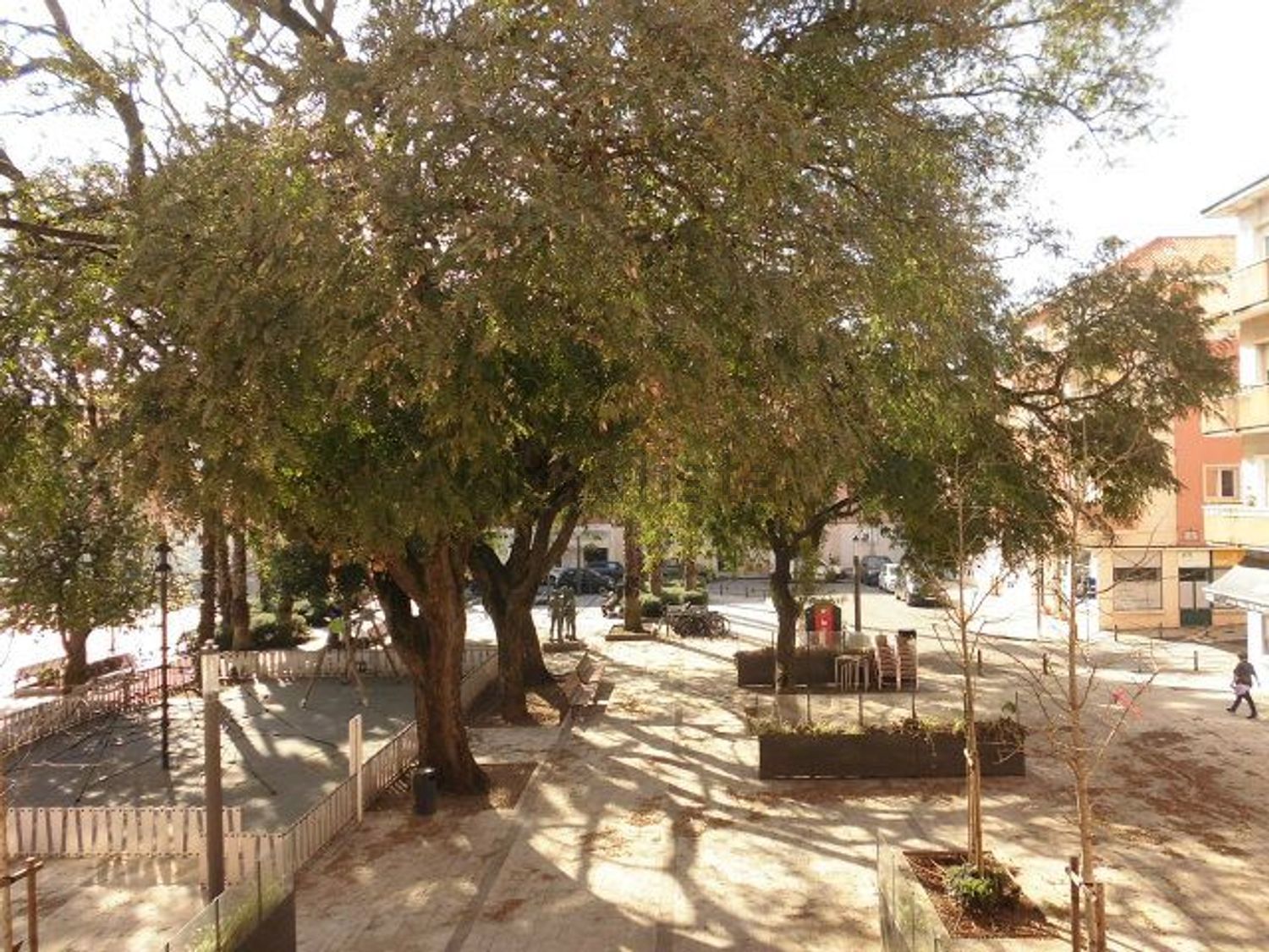 出租公寓 t2在Praceta Dionísio Matias - 花园