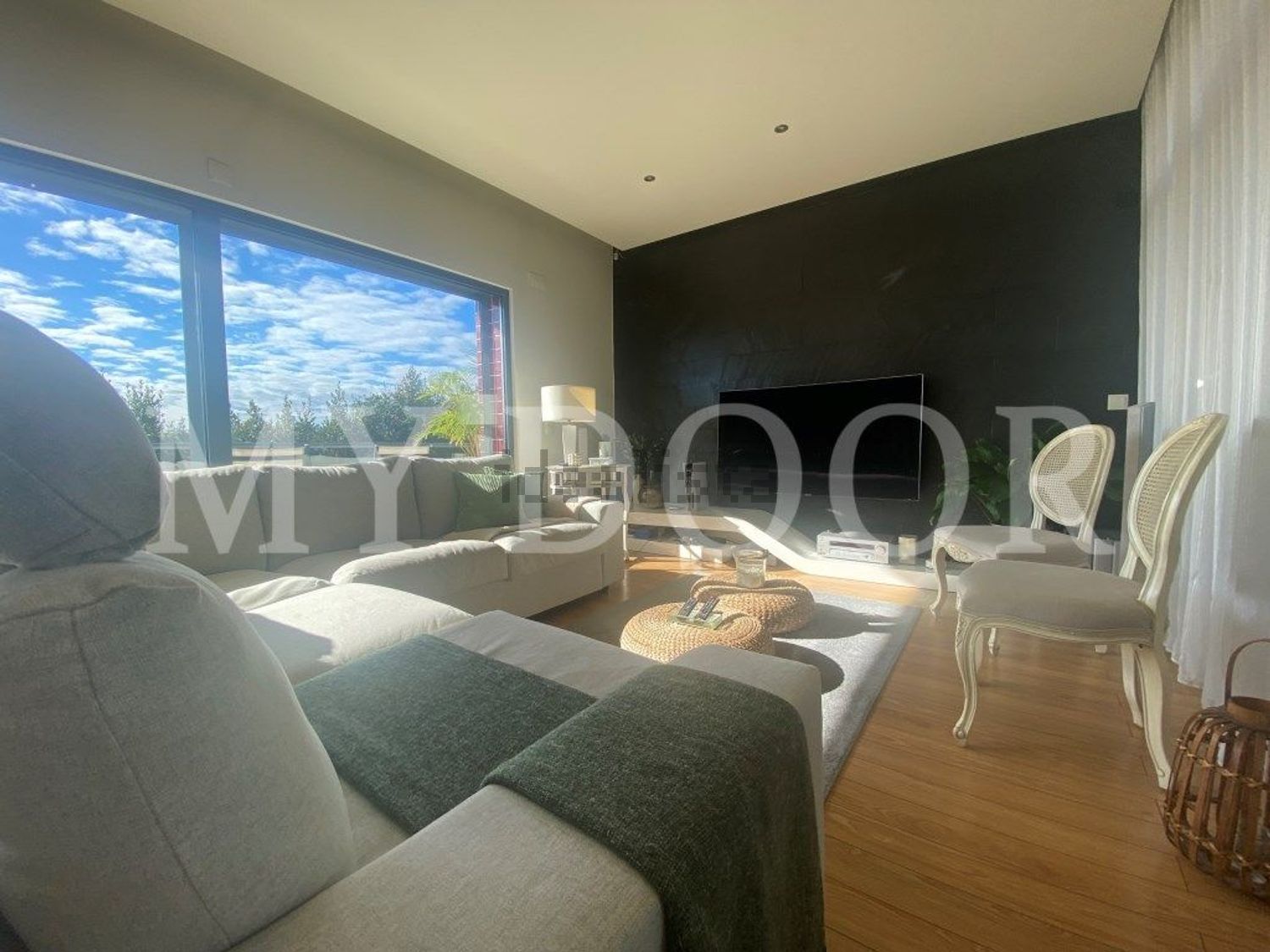 小楼房或独栋别墅出售在Santo Antão e São Julião do Tojal - 客厅