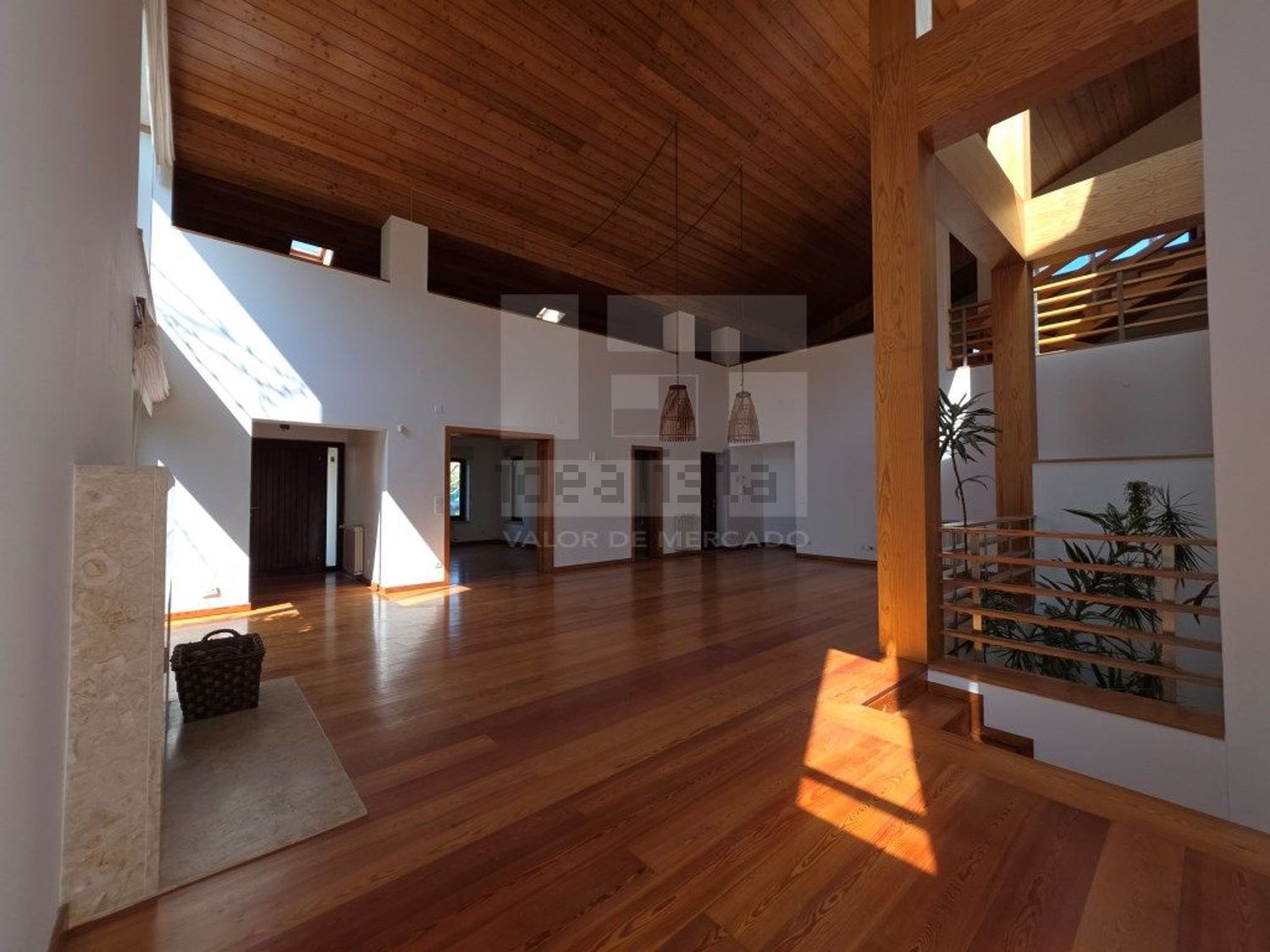 出租小楼房或独栋别墅在Rua Mato da Mina, 22 - 客厅