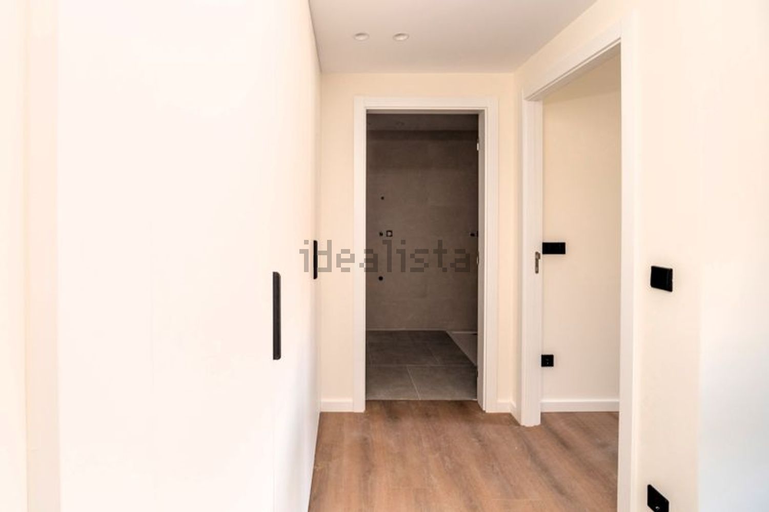 公寓 t1出售在Avenida Tenente Valadim - 过道