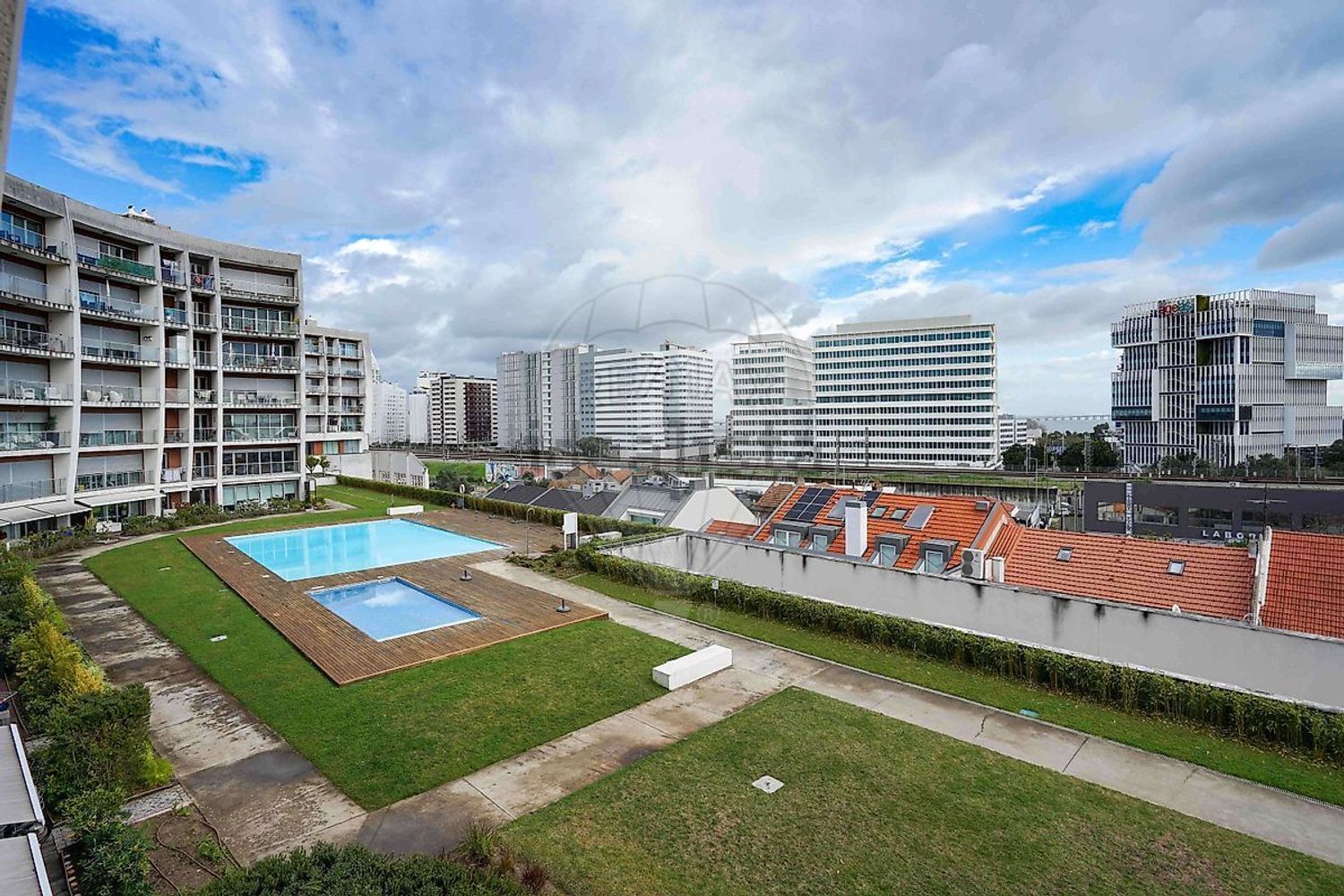 公寓 t1出售在Rua Centieira - 游泳池