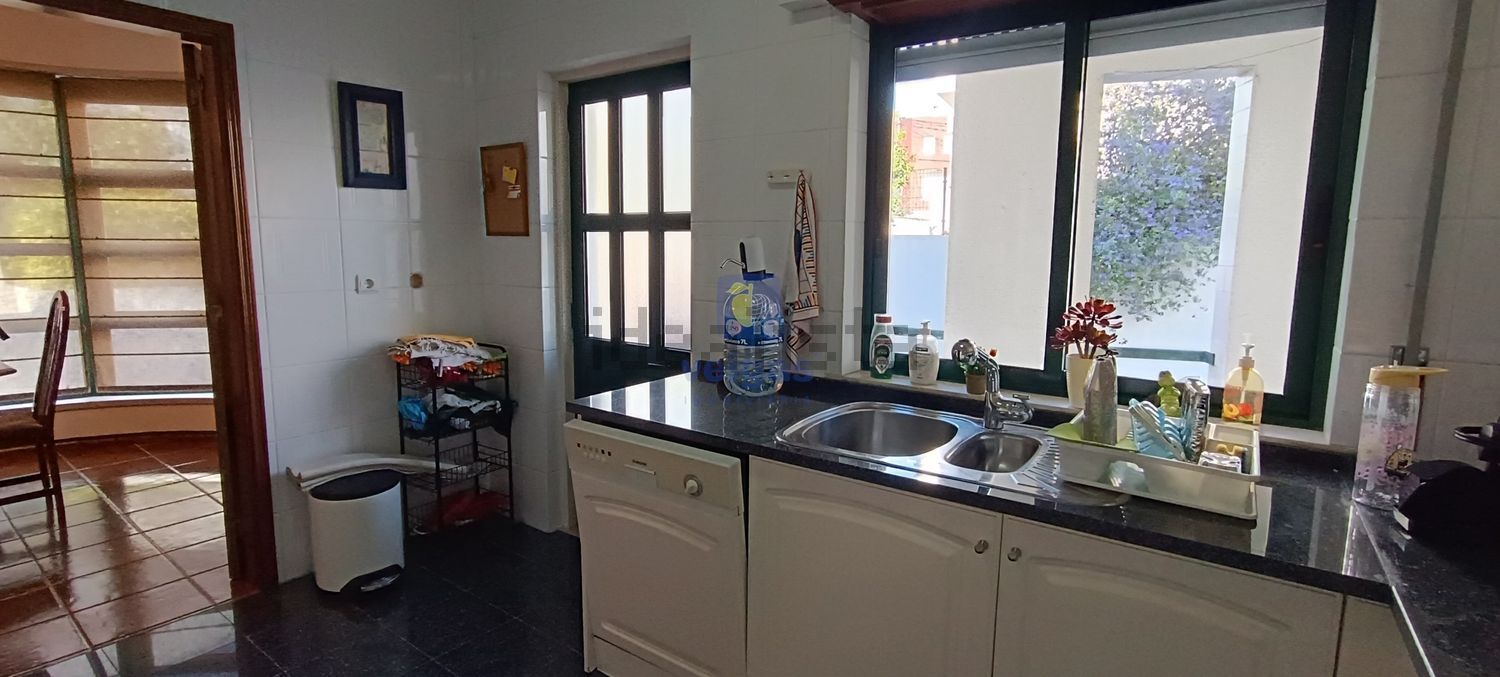 出租小楼房或别墅在Centro - 厨房