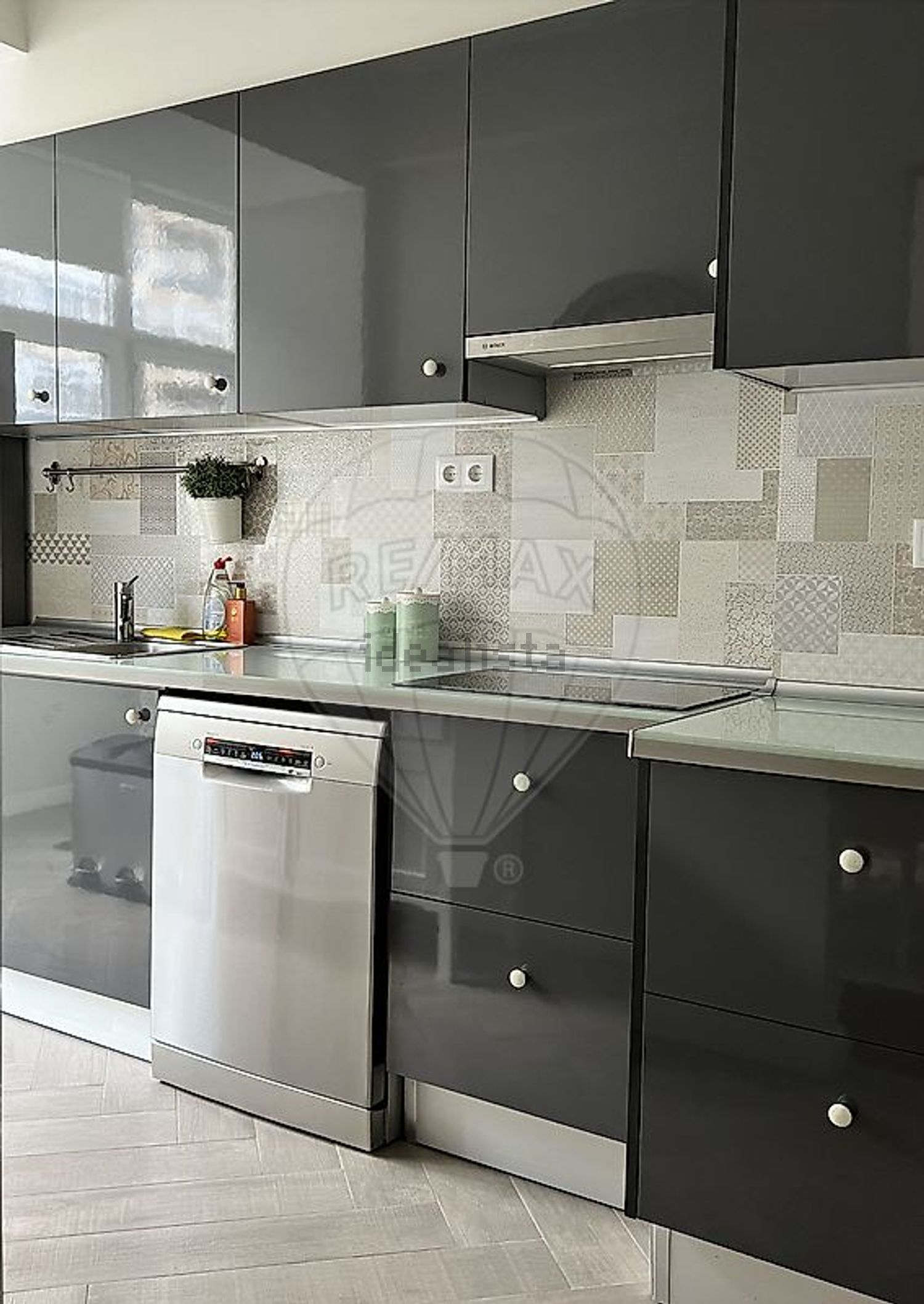 出租公寓 t2在Avenida Rainha Dona Amélia - 厨房