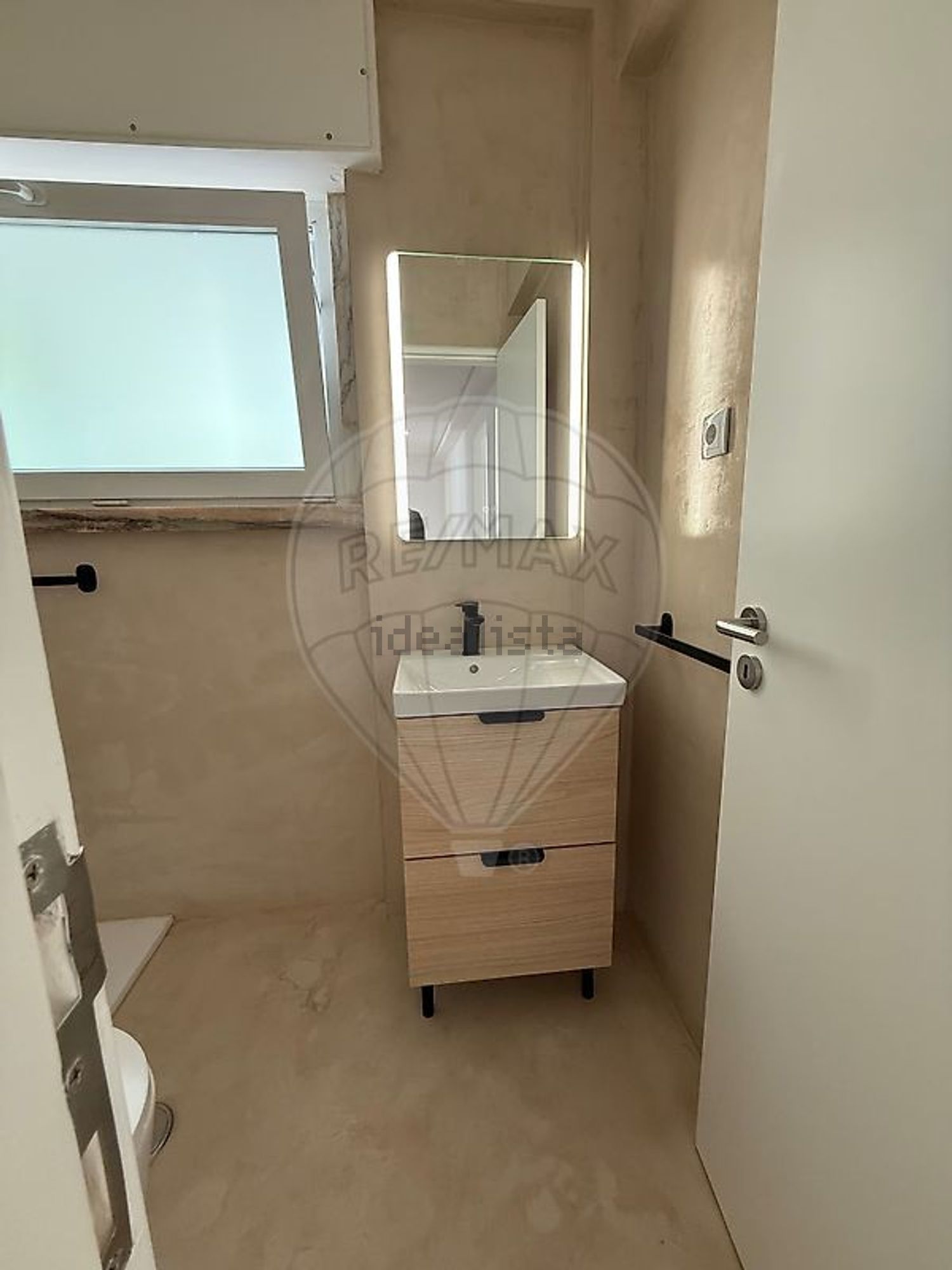 出租公寓 t3在Rua Doutor Henrique Martins Gomes - 卫生间