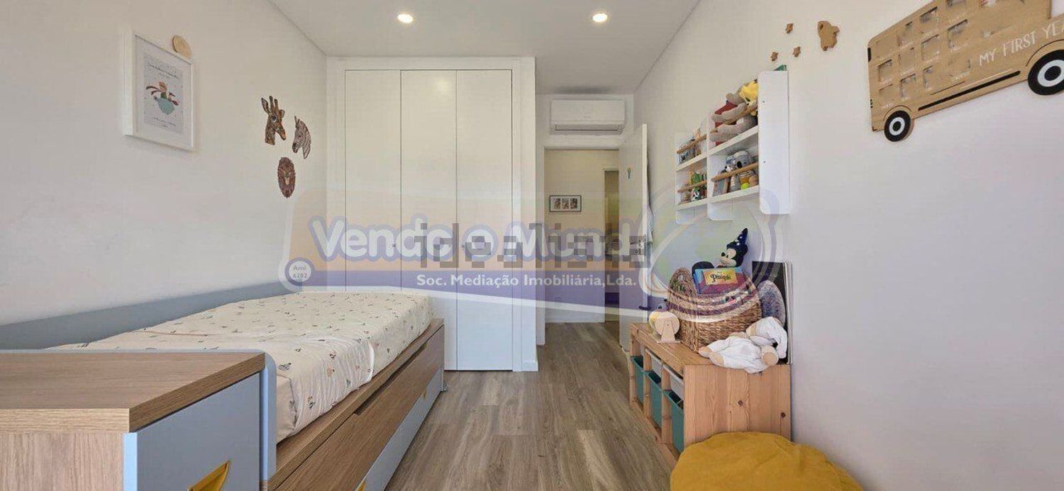 公寓 t2出售在Póvoa de Santa Iria e Forte da Casa - 卧室