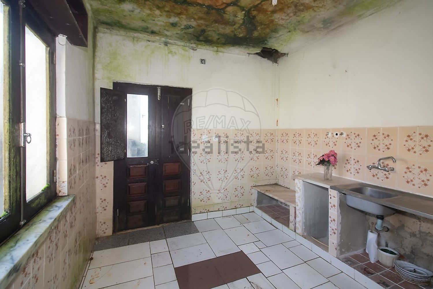 小楼房或独栋别墅出售在São Quintino - 厨房