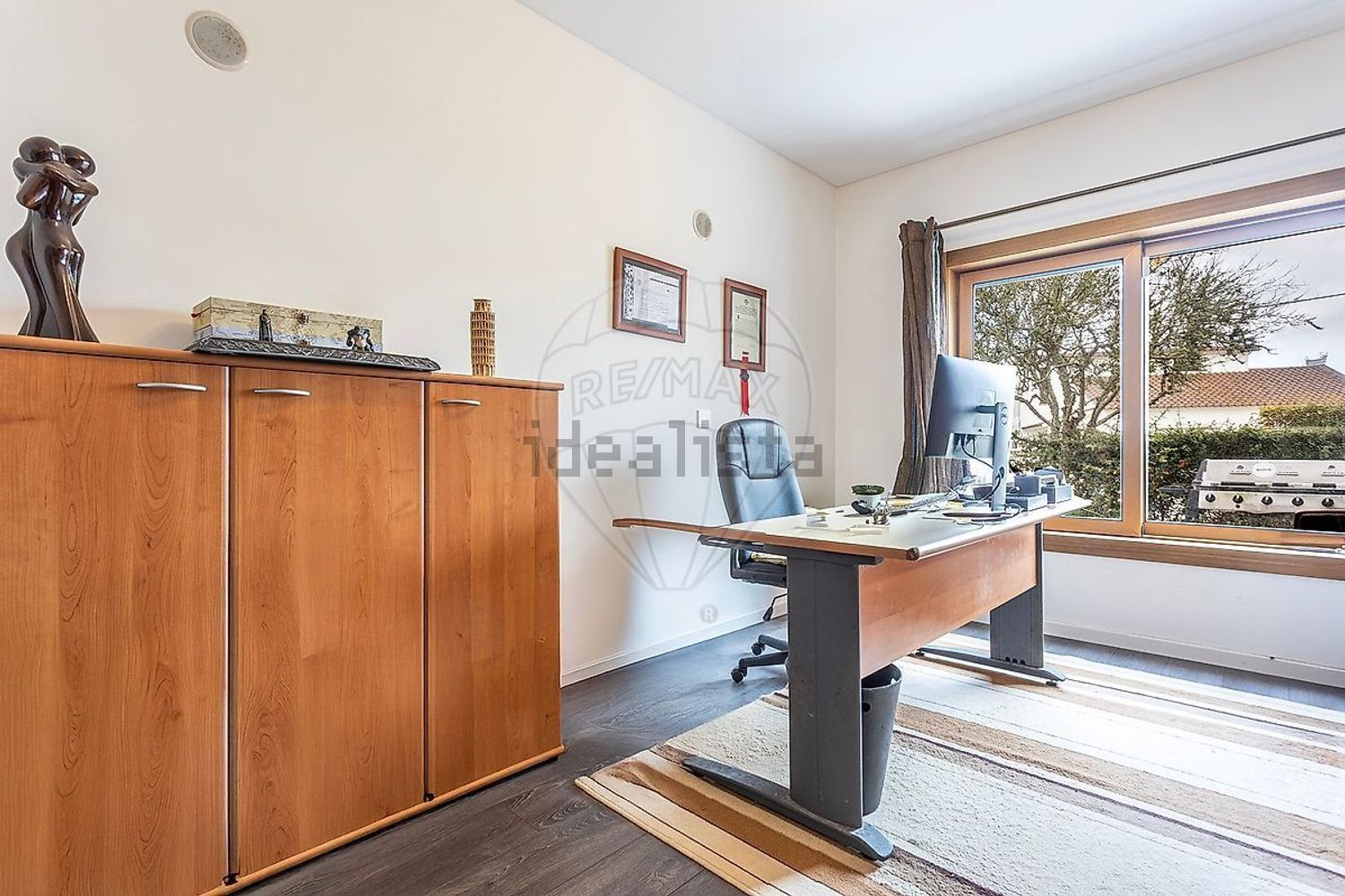 小楼房或独栋别墅出售在Largo do Juncalinho - 卧室