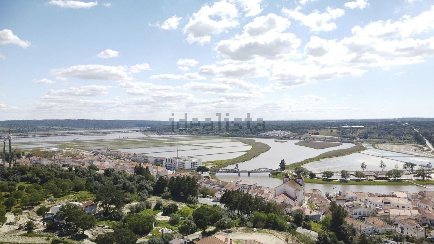 小楼房或独栋别墅出售在Avenida dos Clérigos - 视线