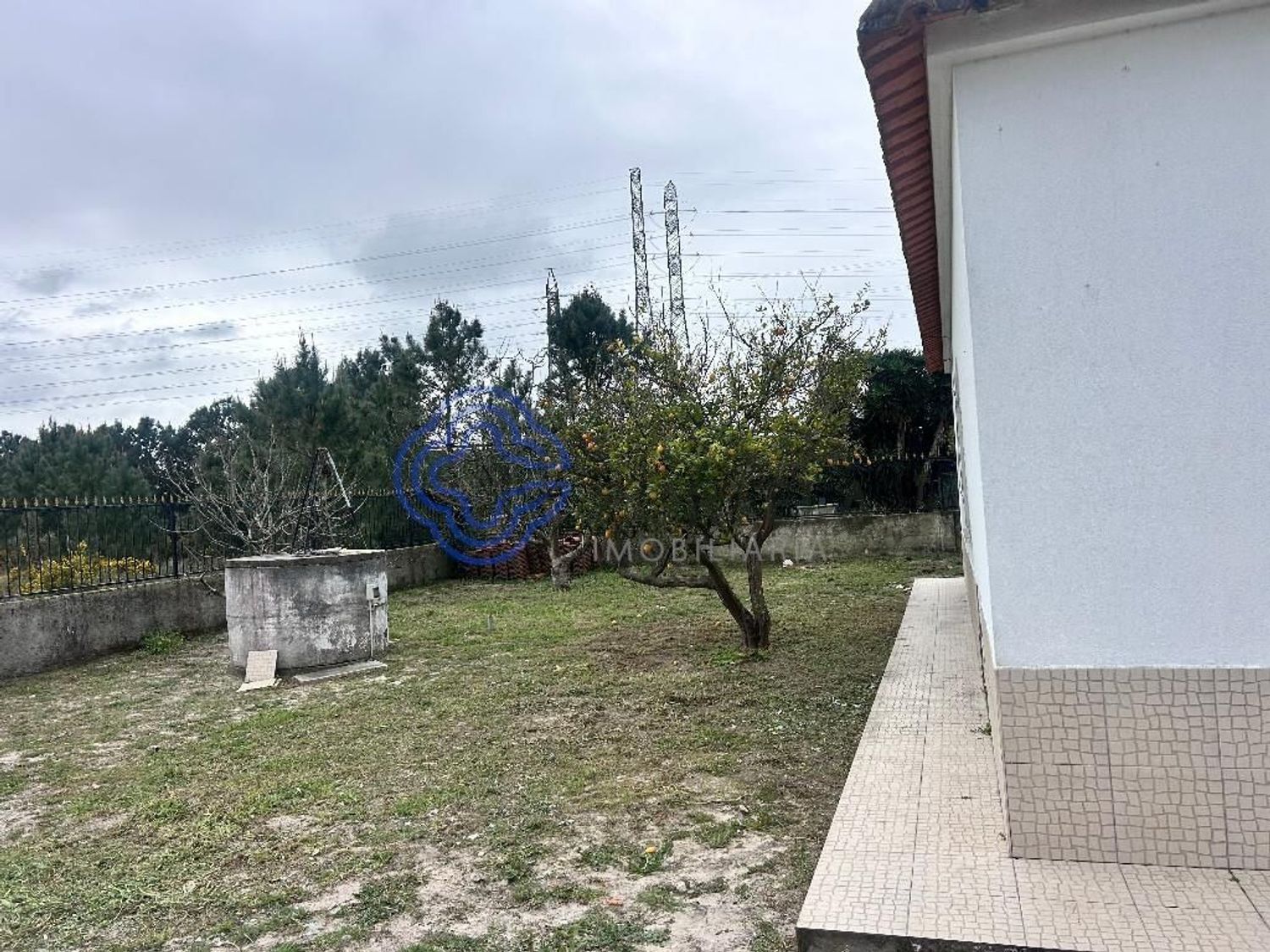 小楼房或别墅出售在Rua Primavera - 花园