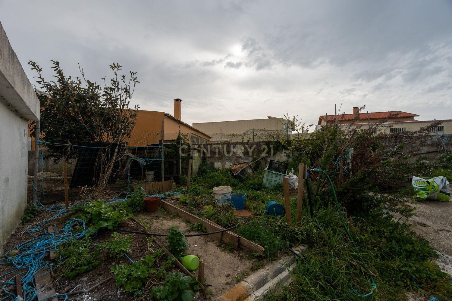 小楼房或独栋别墅出售在Rua do Casaleiro - 花园