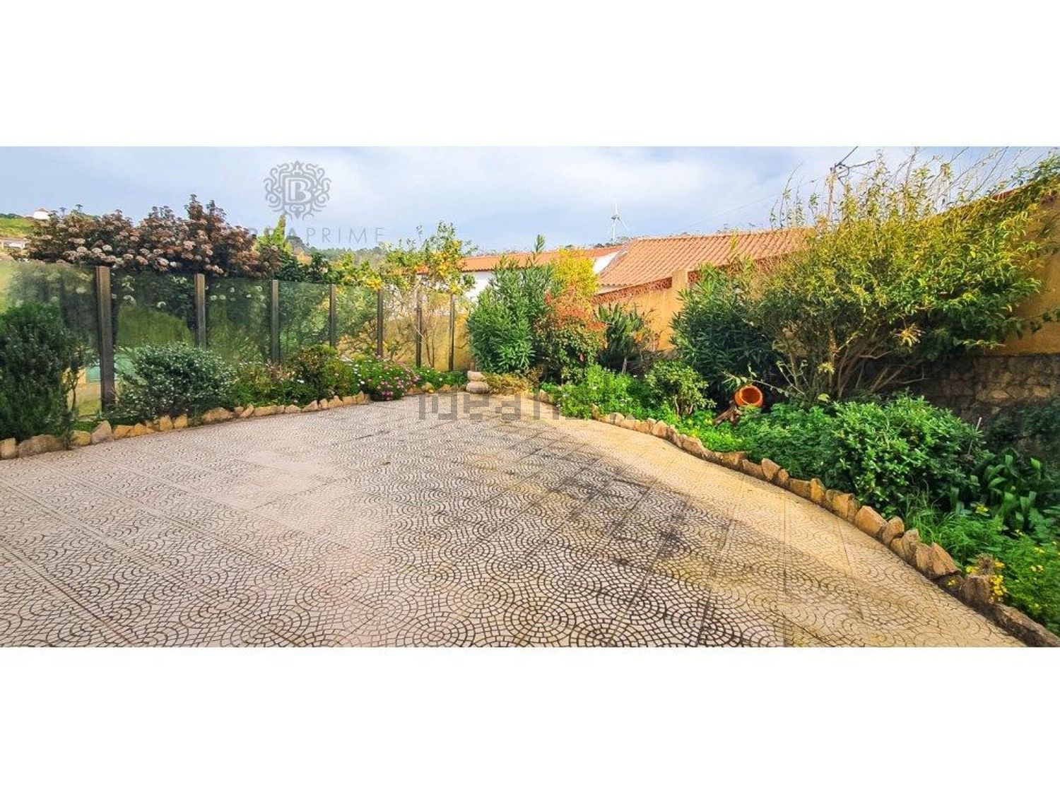 小楼房或独栋别墅出售在Rua do Inácio - 花园