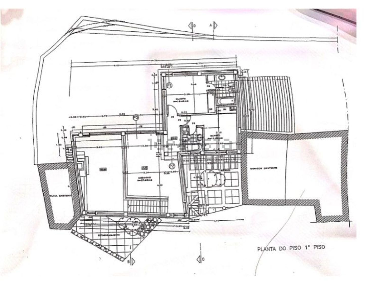 小楼房或独栋别墅出售在Rua do Beco - 平面图