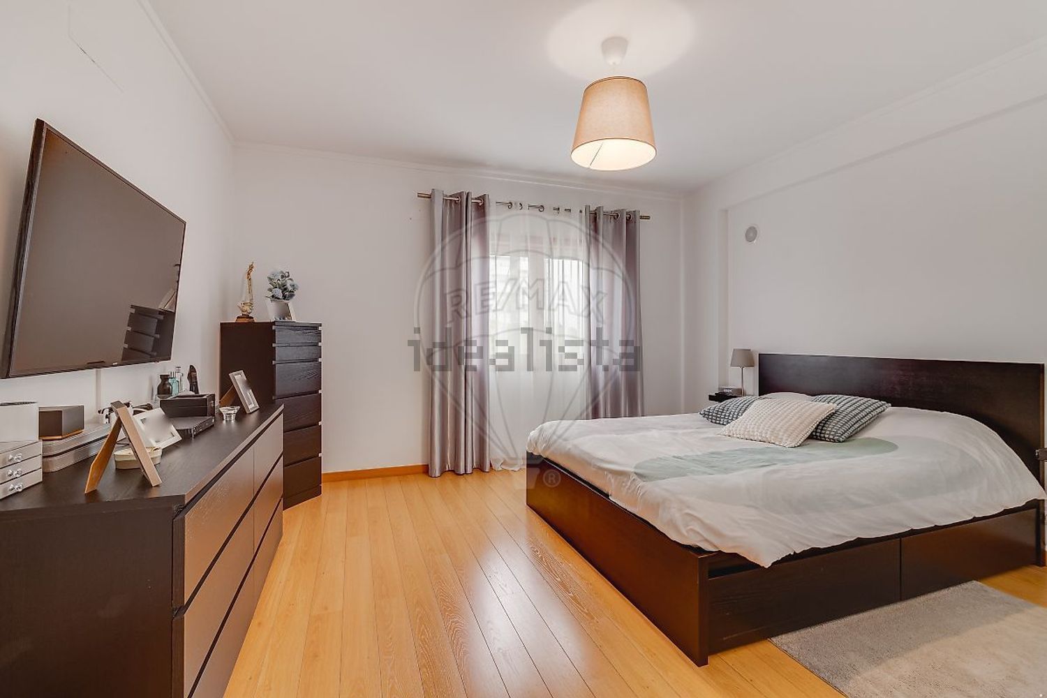 公寓 t2出售在Rua e C8 - 卧室