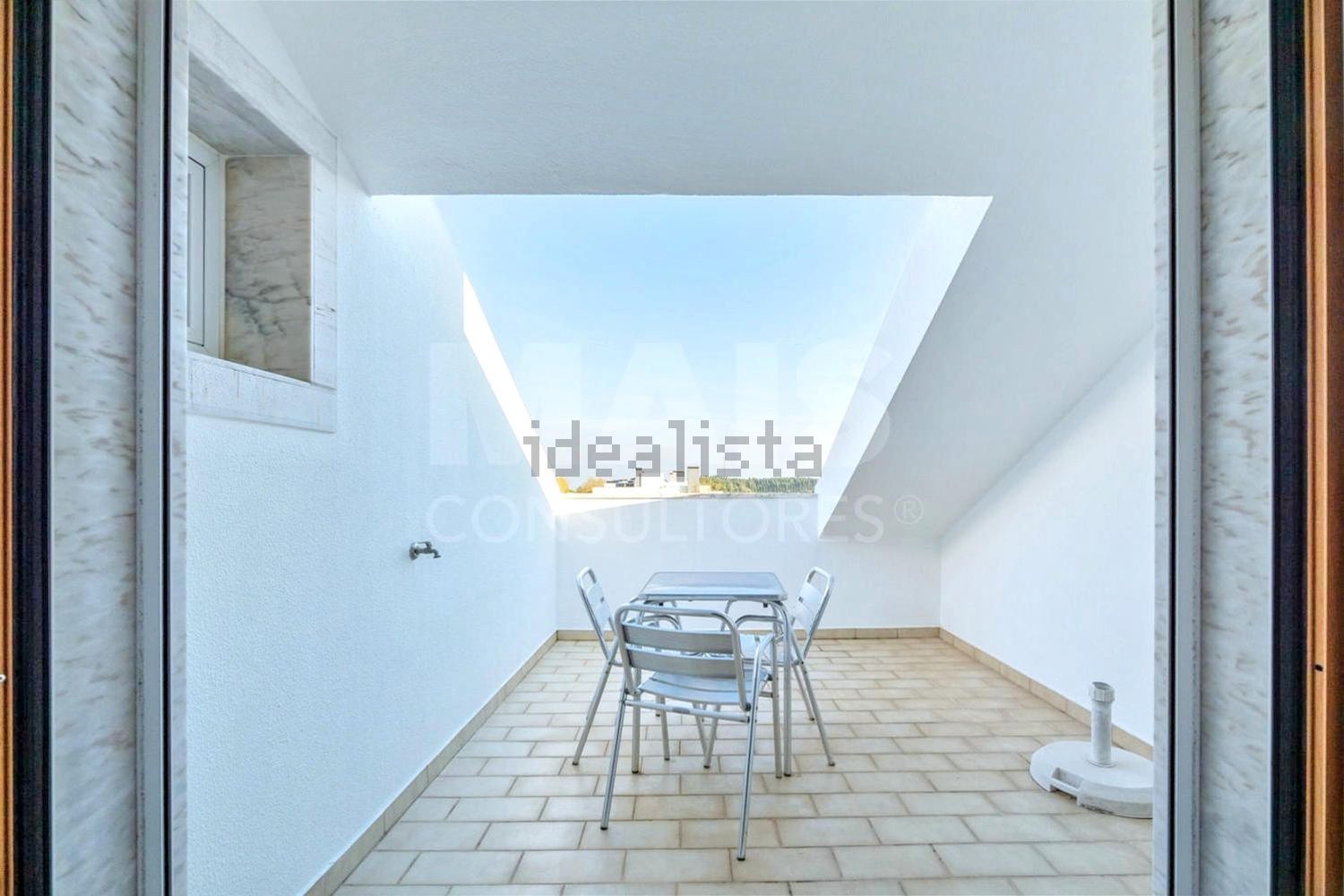 公寓 t4出售在Rua Alexandre Herculano - 阳台