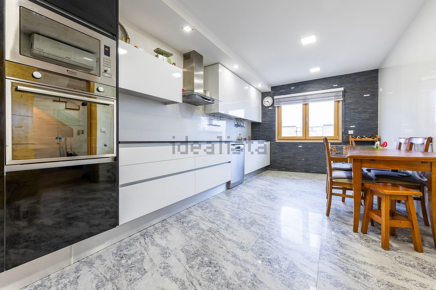 双拼别墅出售在Rua José de Sousa Saramago - 厨房