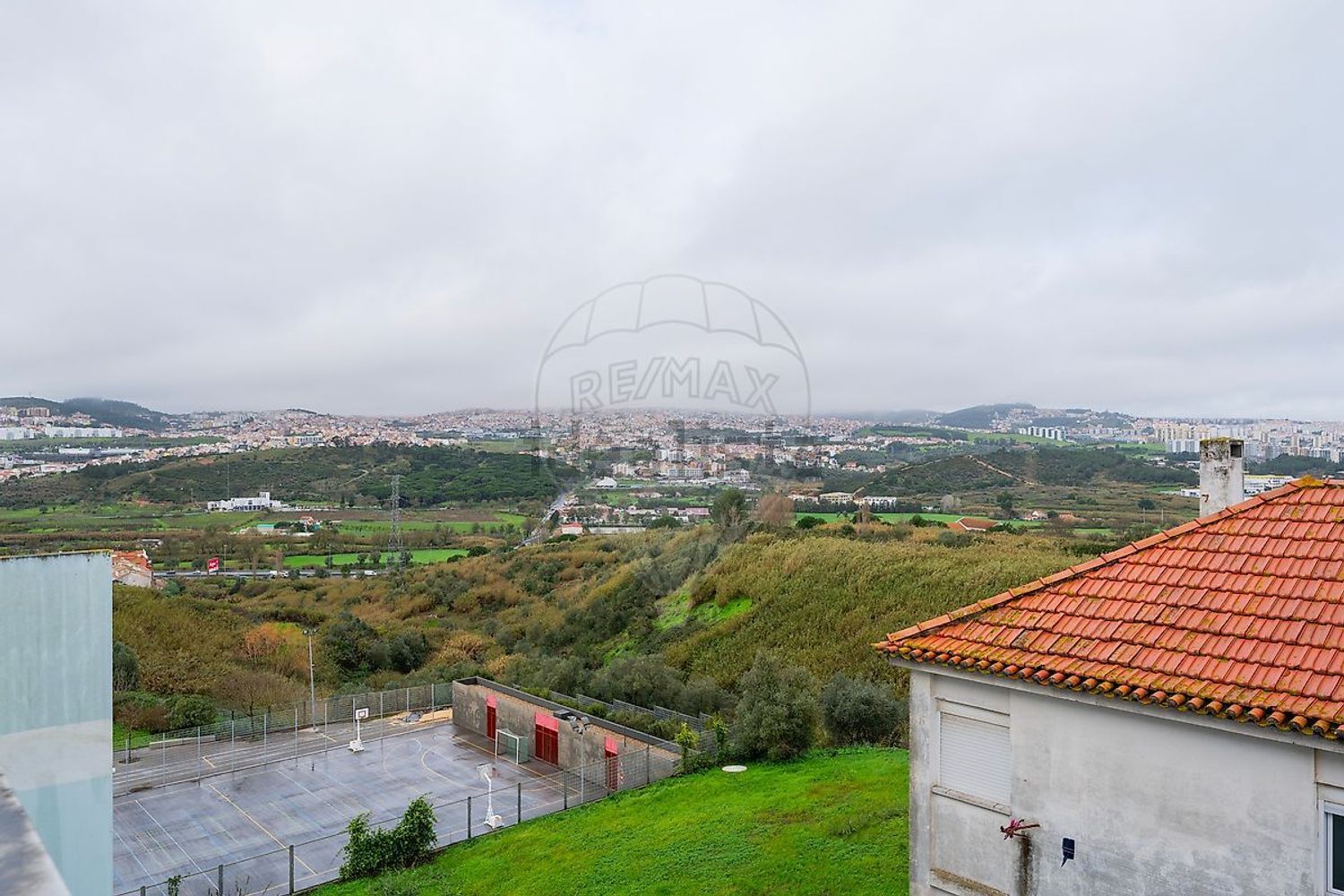 出租公寓 t2在Rua Heróis de Mucaba - 视线