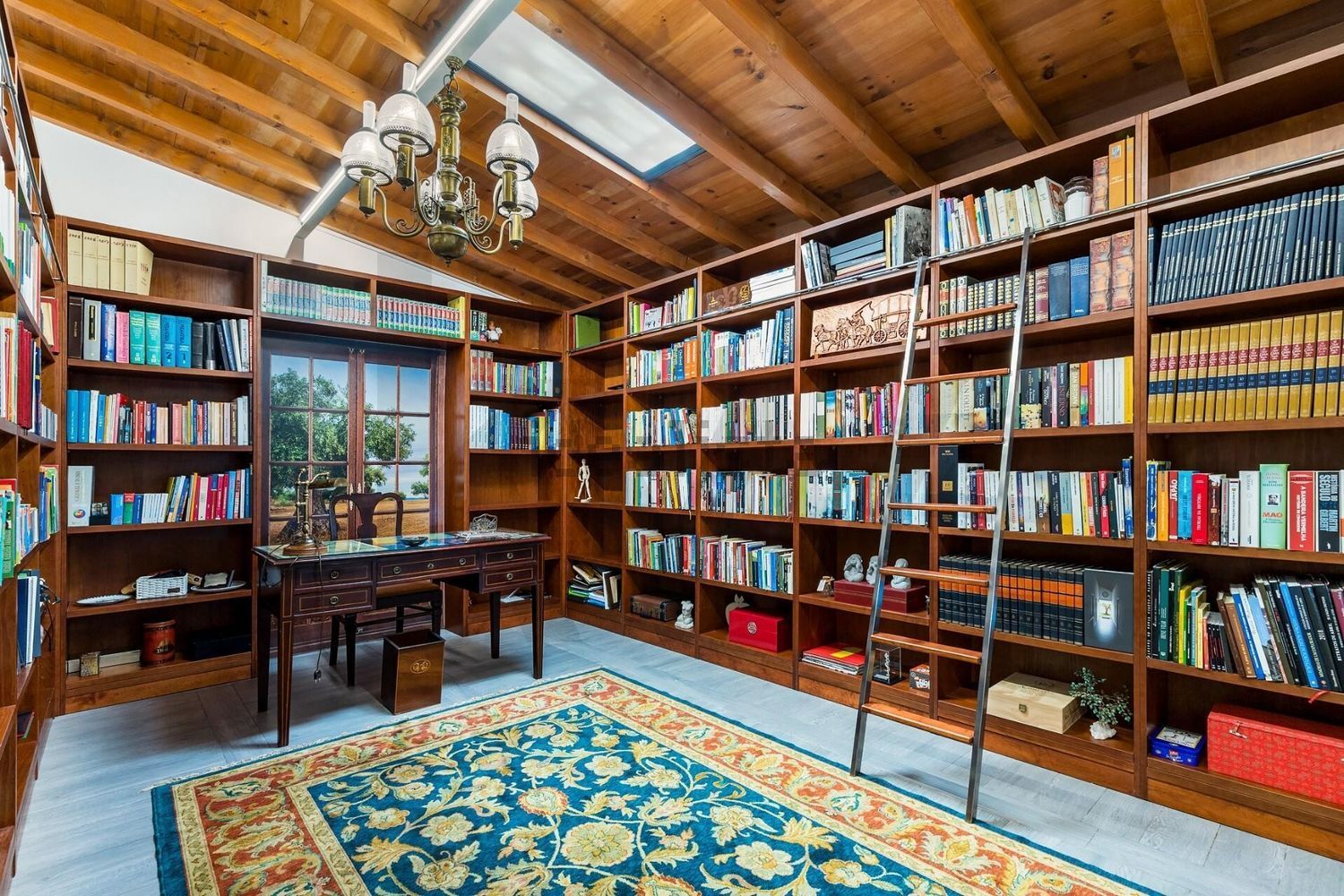 小楼房或独栋别墅出售在Rua de Cambelas - 试衣间