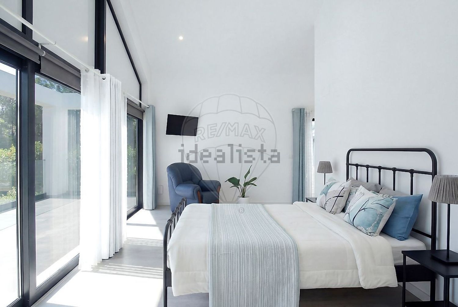 小楼房或独栋别墅出售在Praceta Da Lapa - 卧室