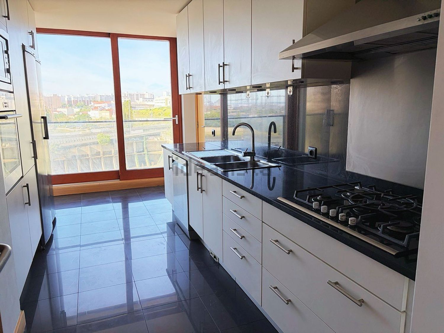 公寓 t4出售在Rua Gaivotas em Terra - 厨房