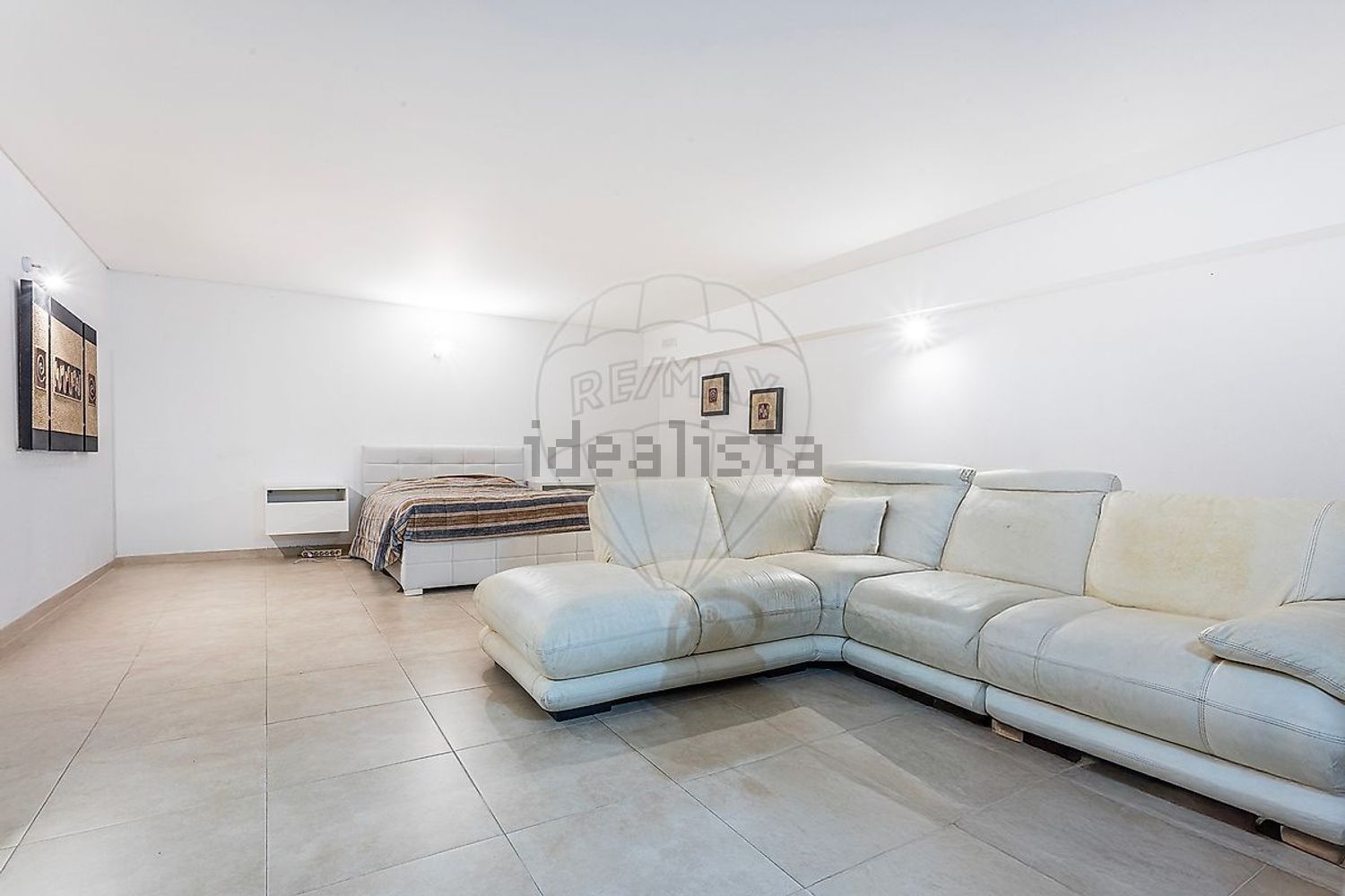 小楼房或独栋别墅出售在Largo do Juncalinho - 客厅