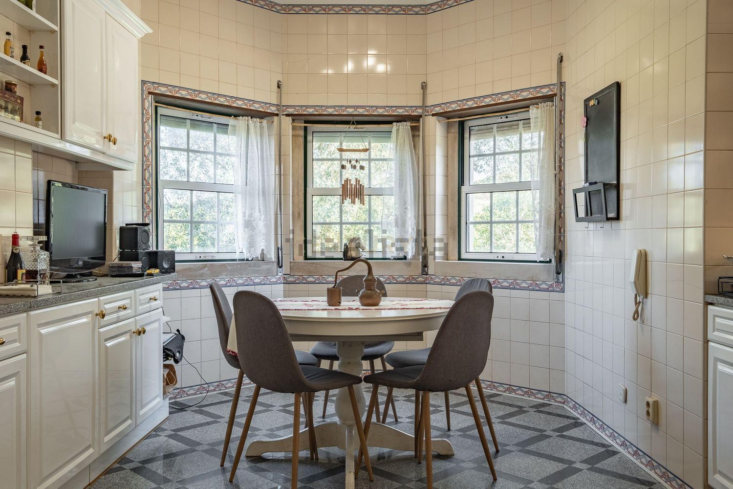 小楼房或独栋别墅出售在Rua da Liberdade - 客厅