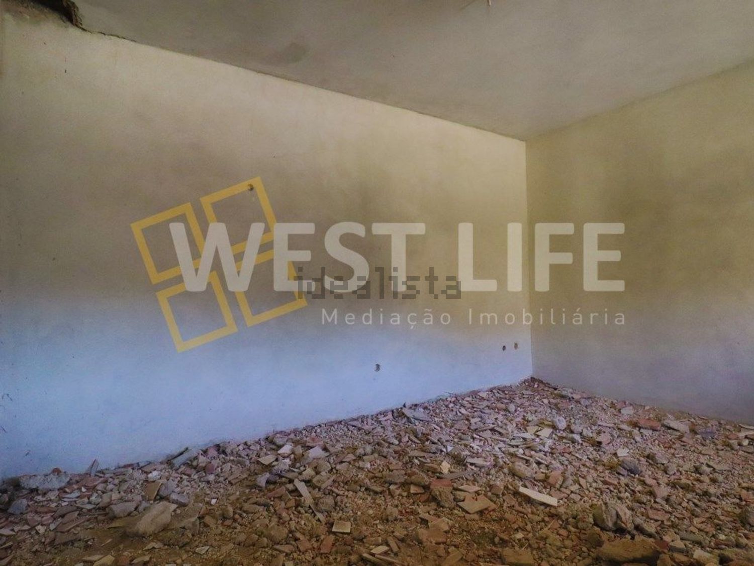 小楼房或独栋别墅出售在Venda do Pinheiro e Santo Estêvão das Galés - 照片