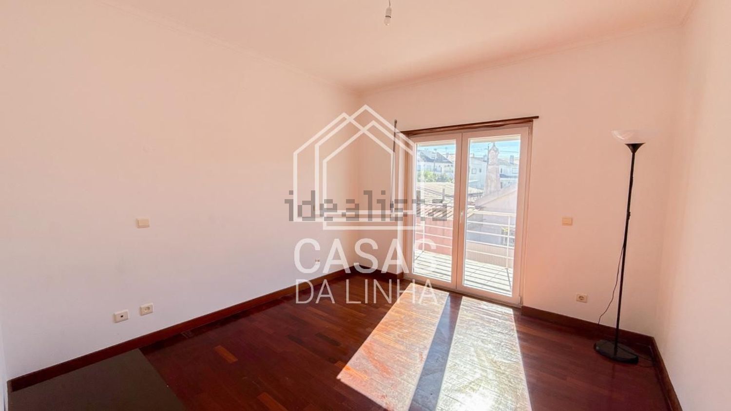 出租小楼房或独栋别墅在Tires - 卧室