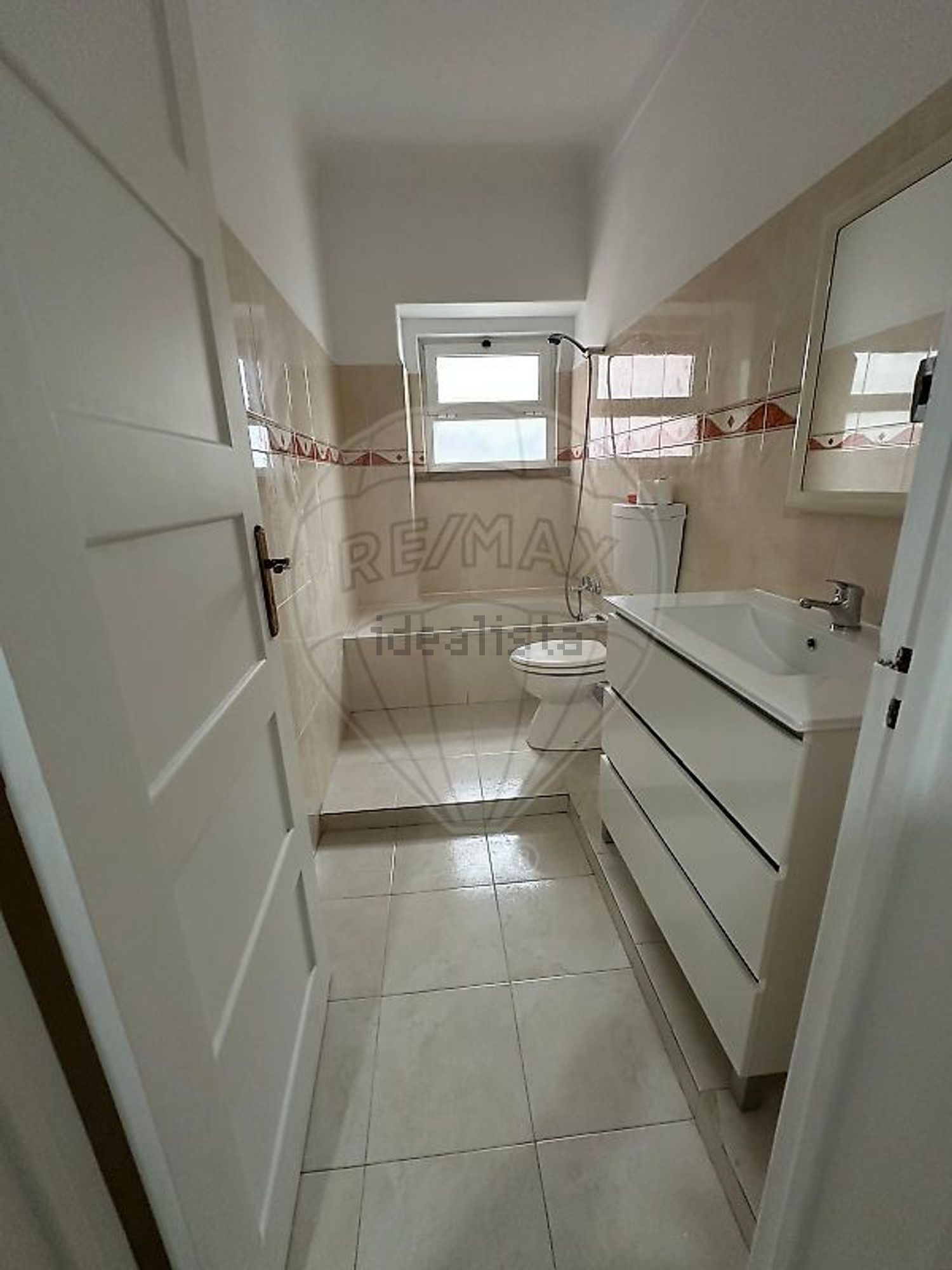 出租公寓 t2在Rua Arminda Gomes de Carvalho - 卫生间