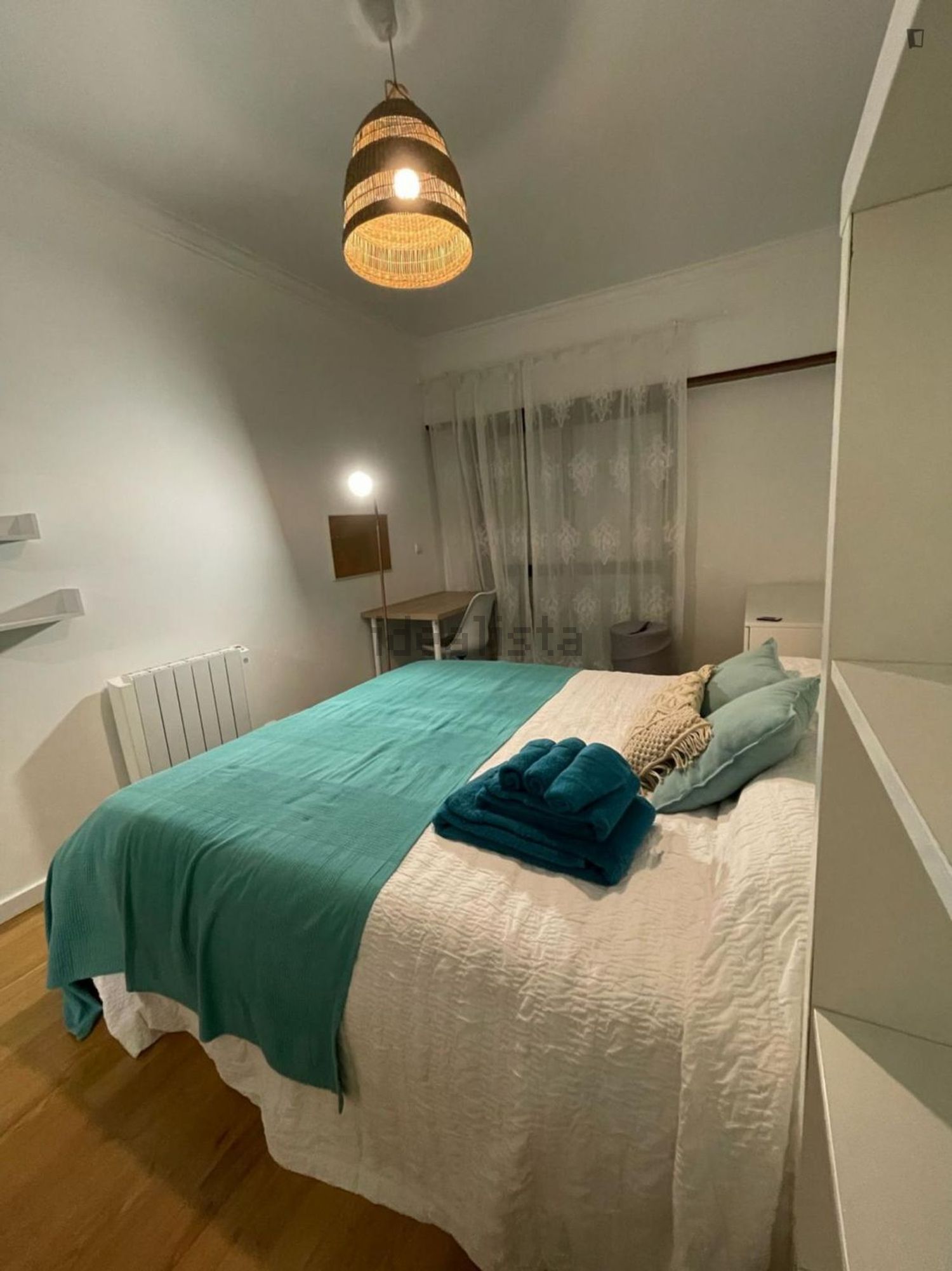 出租房间在Rua Bernardino Machado - 卧室