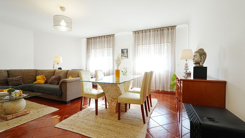 公寓 t3出售在Rua Movimento das Forças Armadas