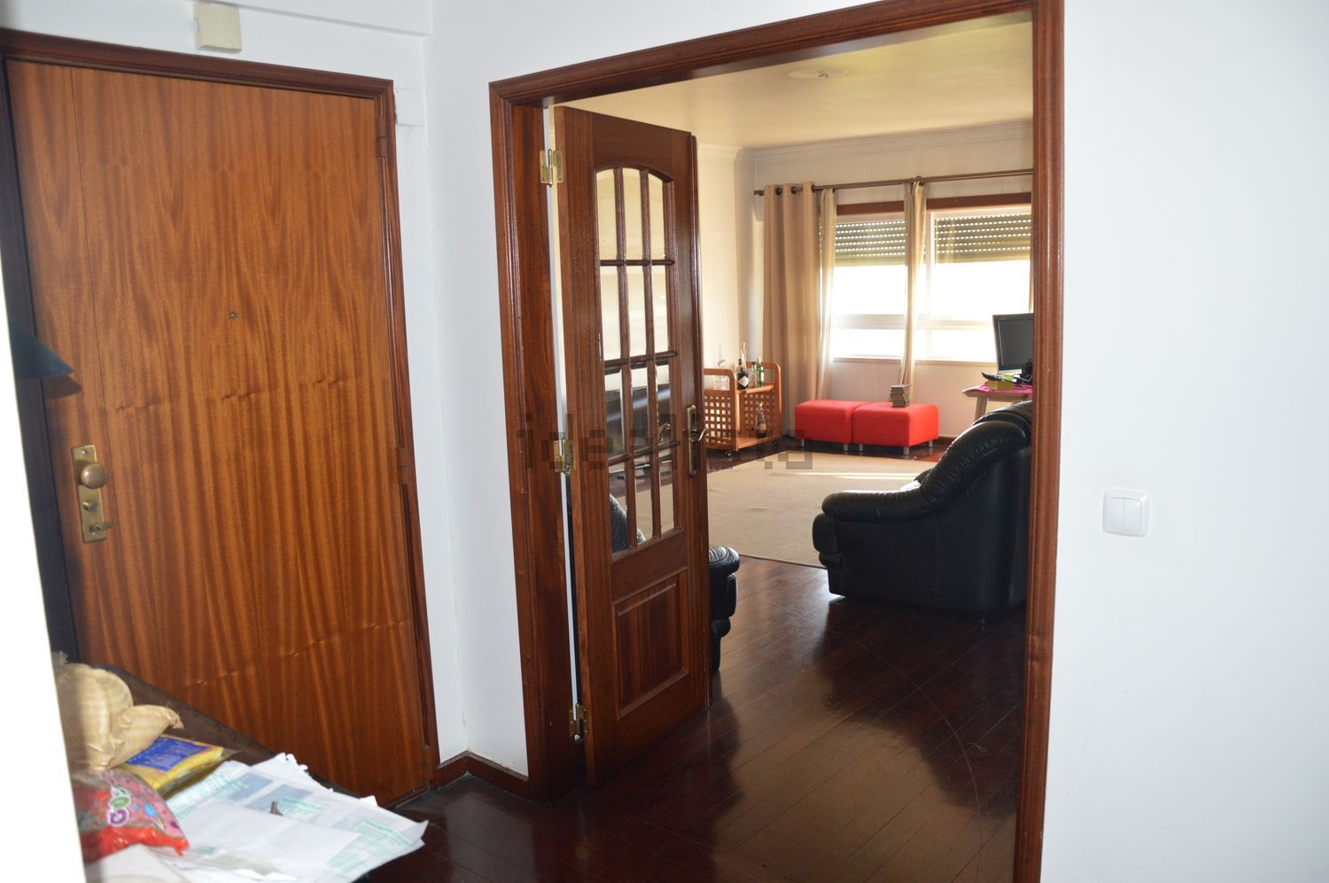 公寓 t4出售在Avenida Alfredo da Silva - 过道