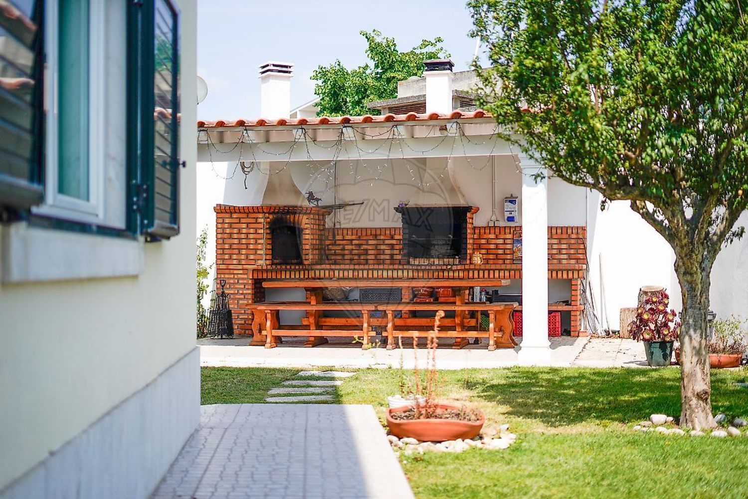 小楼房或独栋别墅出售在Rua Adriano Correia de Oliveira - 外立面