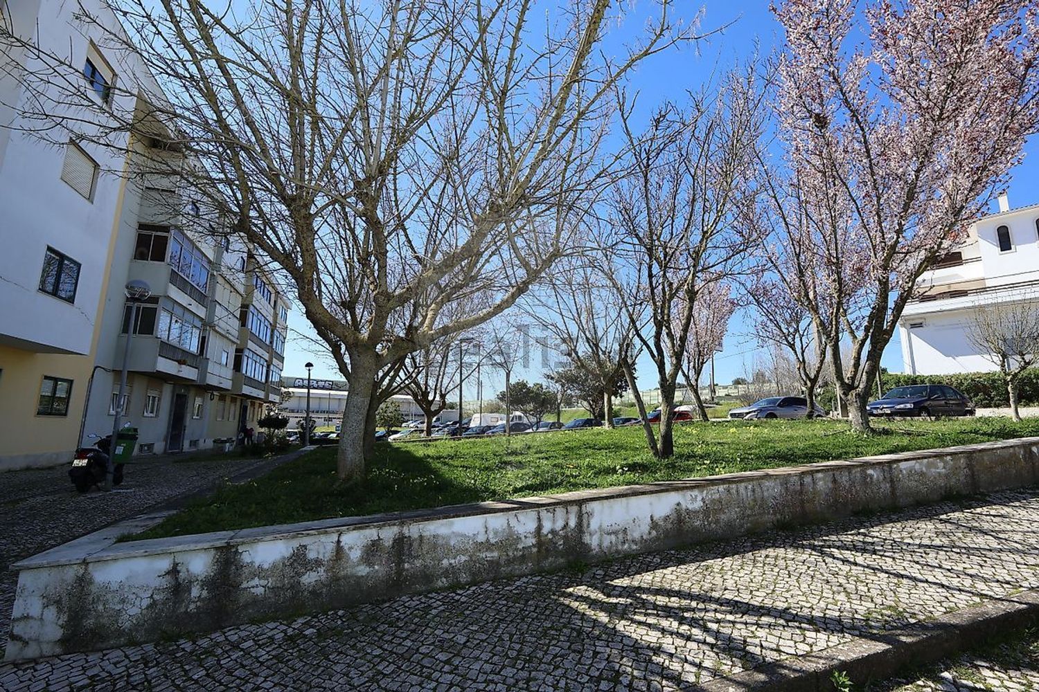 公寓 t3出售在Praceta Arcebispo Oscar Romero - 花园