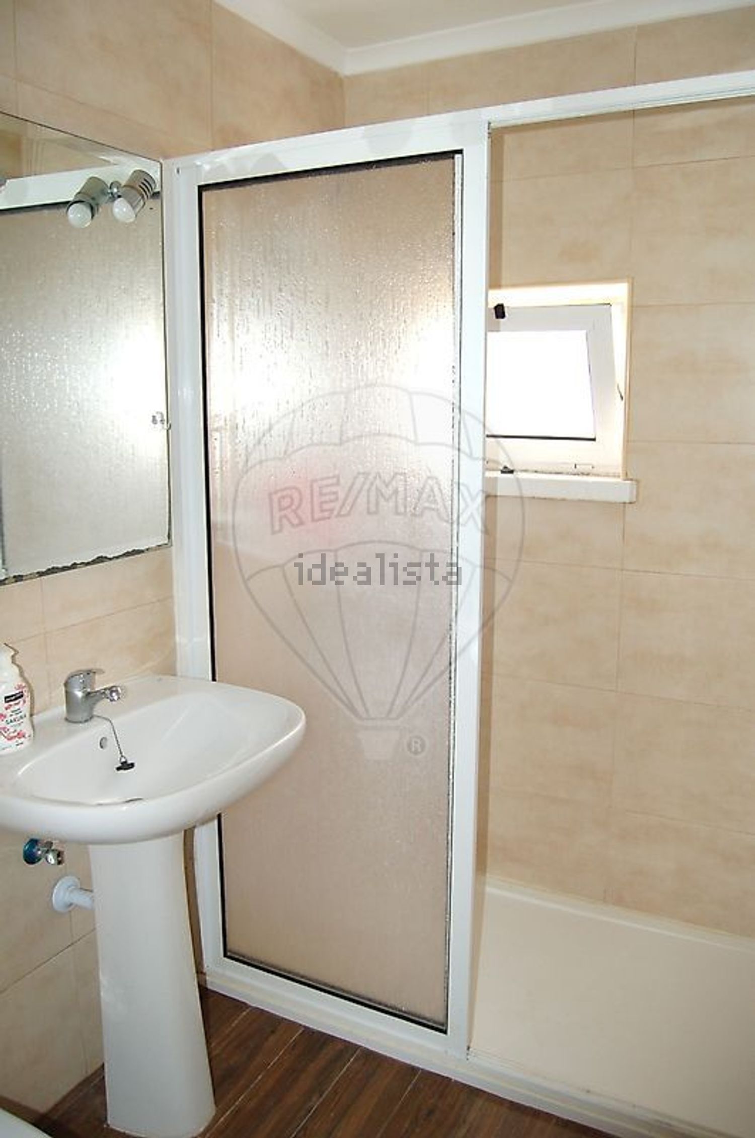 出租公寓 t2在Rua Cândido de Oliveira - 卫生间