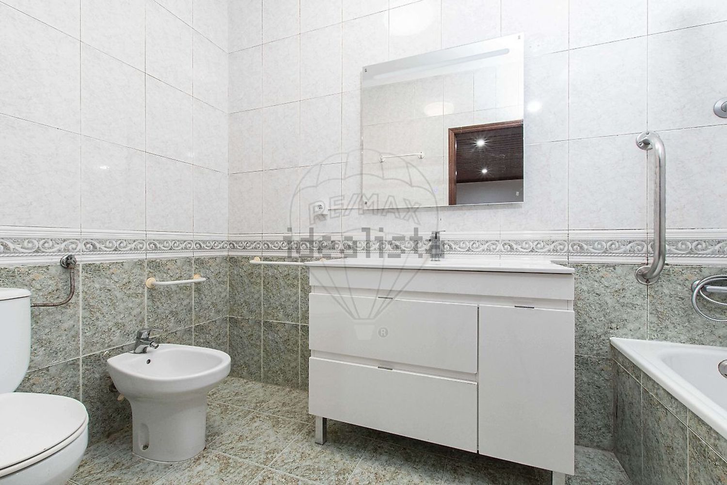 出租公寓 t2在Rua de Padre António Bianchi - 卫生间