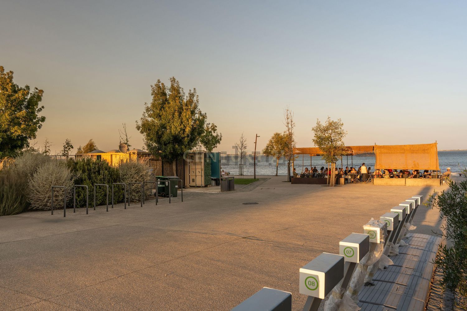 出租公寓 t1在Rua Madalena Iglésias s/n - 照片