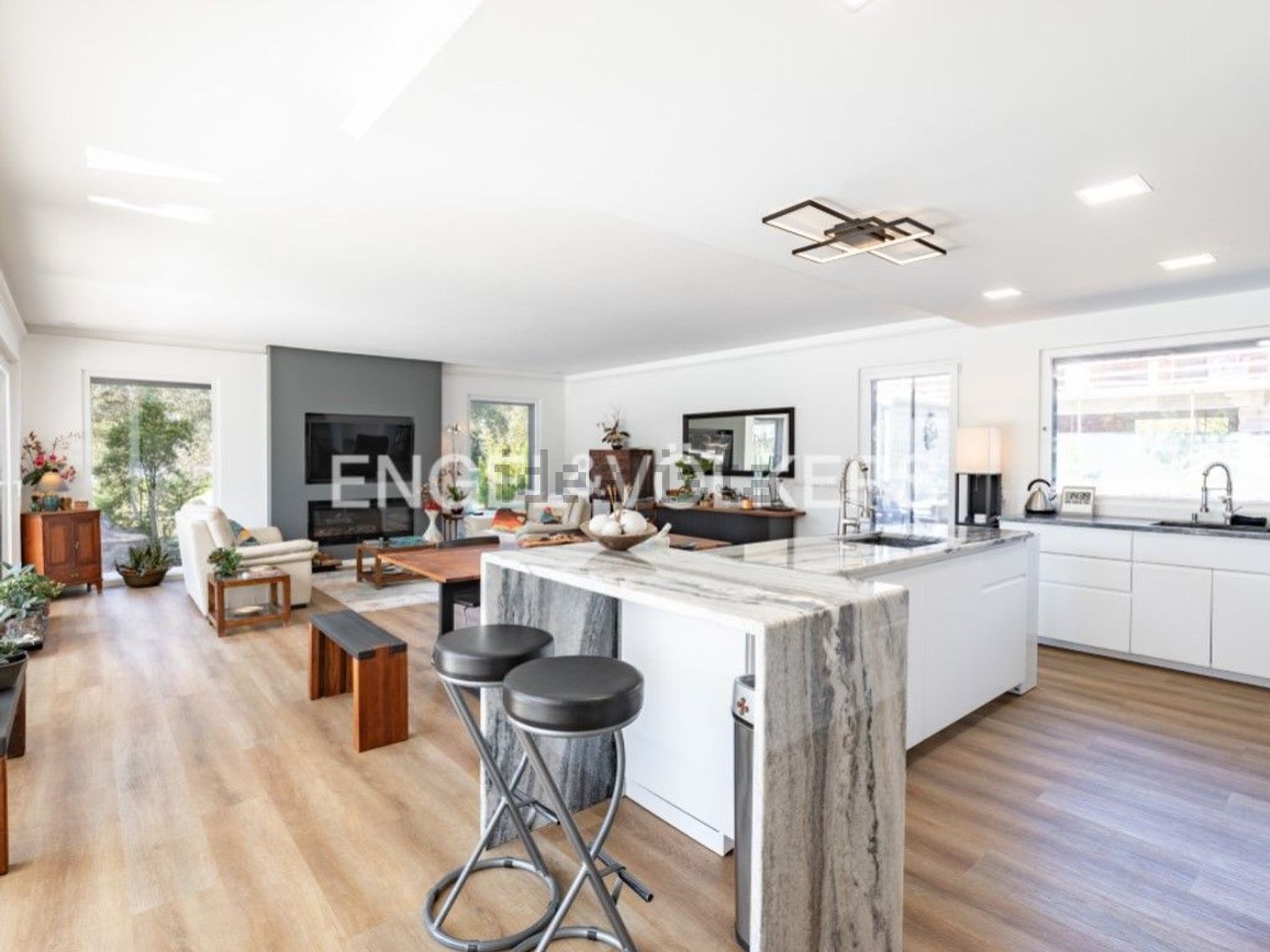 小楼房或独栋别墅出售在Avenida do Montado, 39 - 客厅