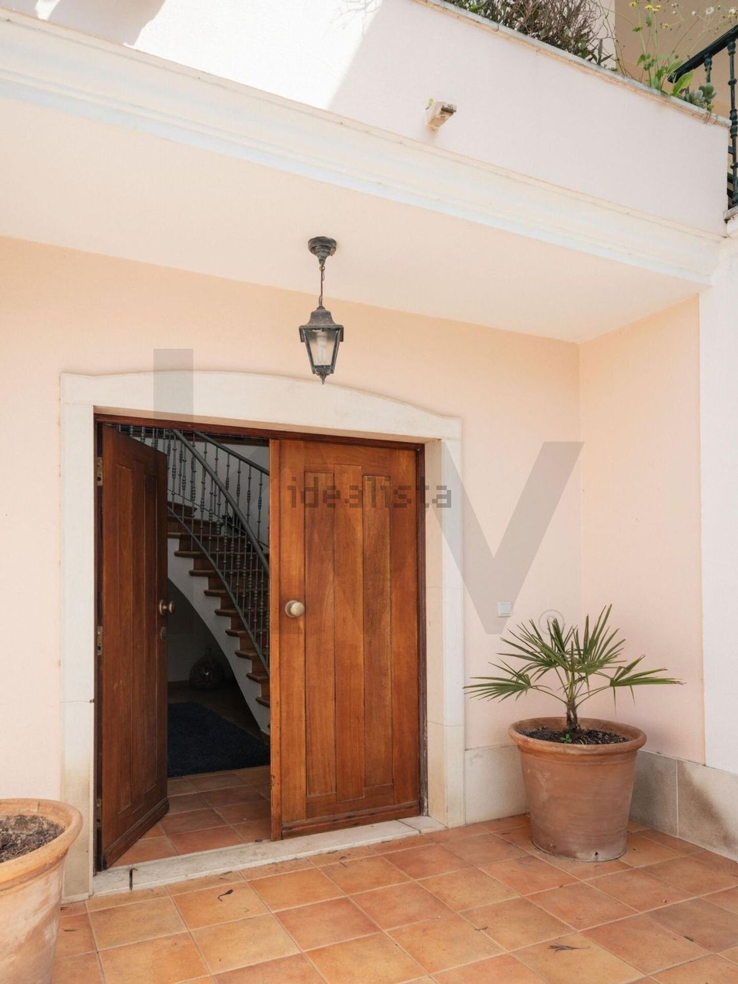 小楼房或别墅出售在Rua Natália Correia - 过道