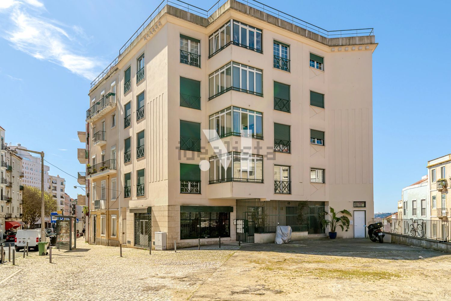 出租公寓 t4在Rua da Penha de França s/n - 外立面