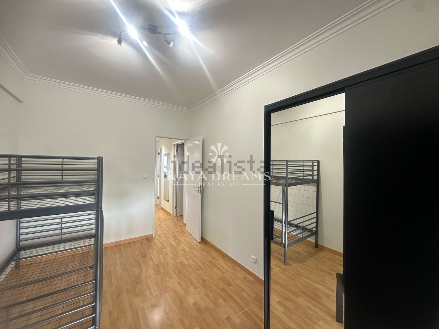 出租公寓 t2在Alto dos Moinhos - 照片