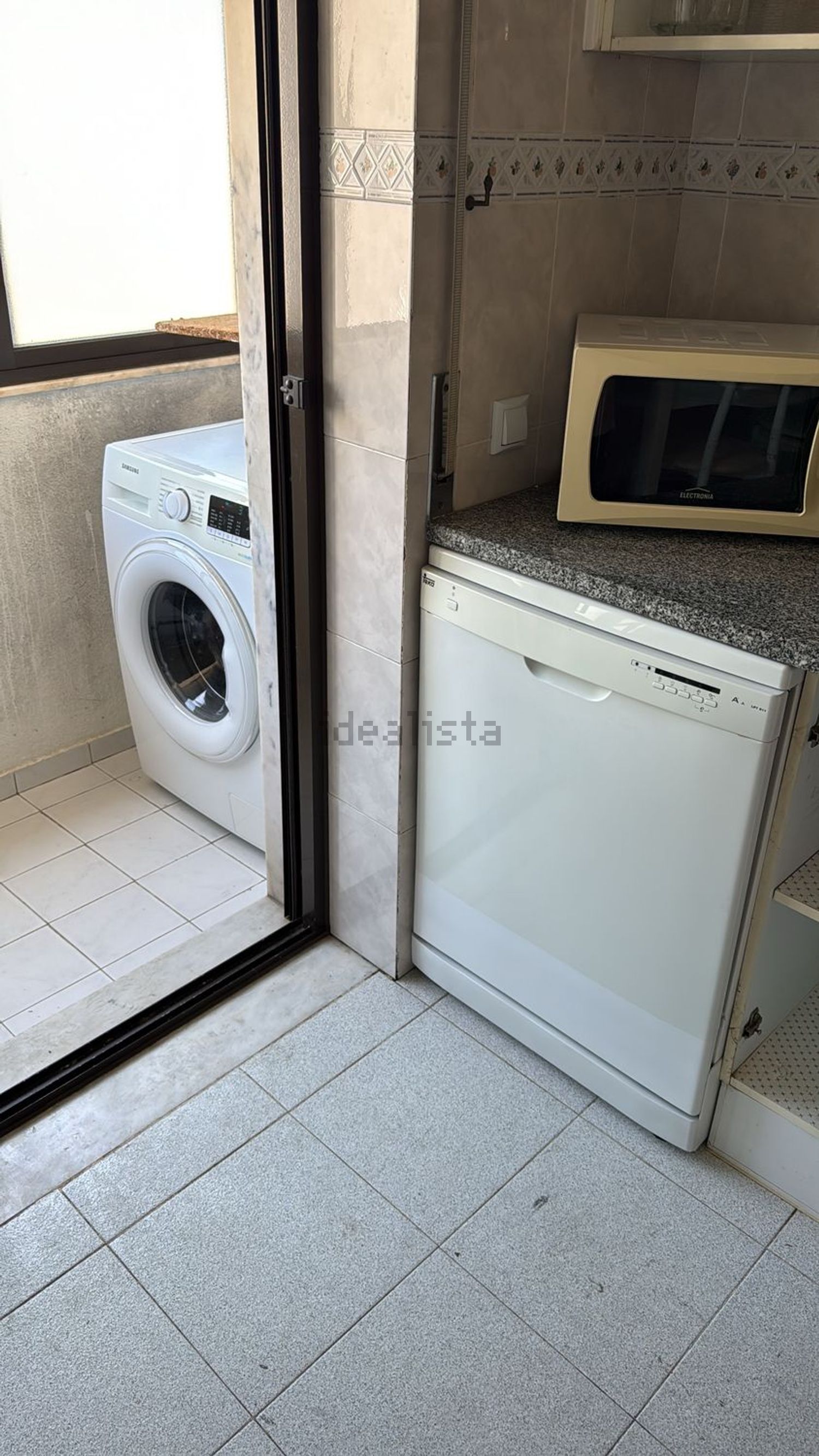 出租房间在Rua Abreu Moreira, 29 - 详情