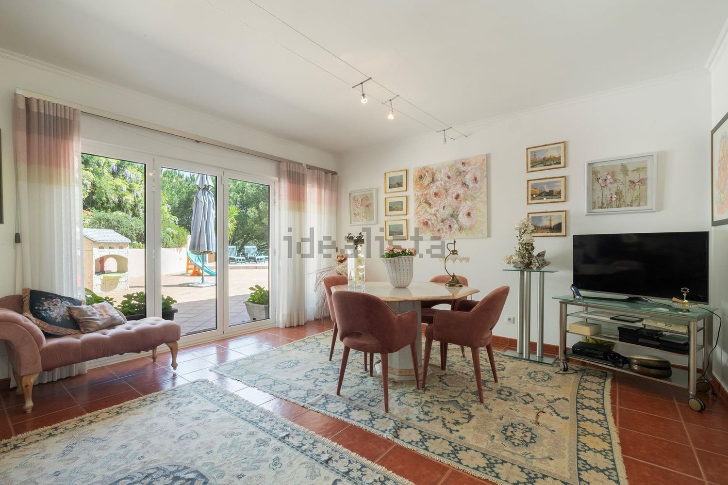 小楼房或独栋别墅出售在Rua da Mãe d'Água, 20 - 客厅