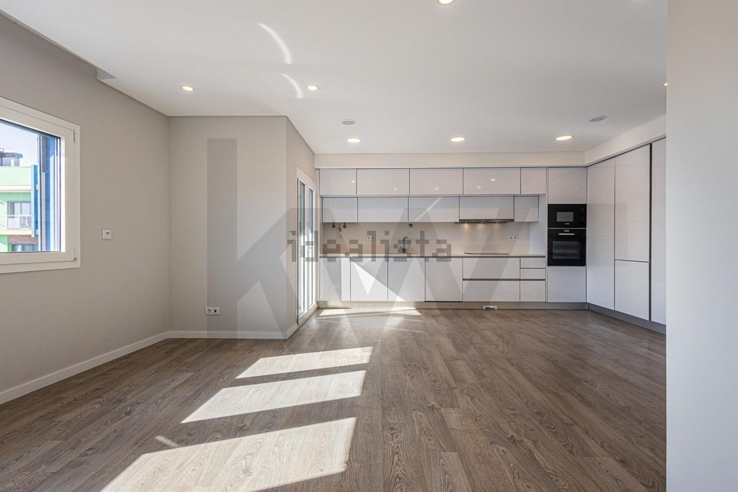 出租公寓 t2在Avenida Amália Rodrigues, 11 - 照片