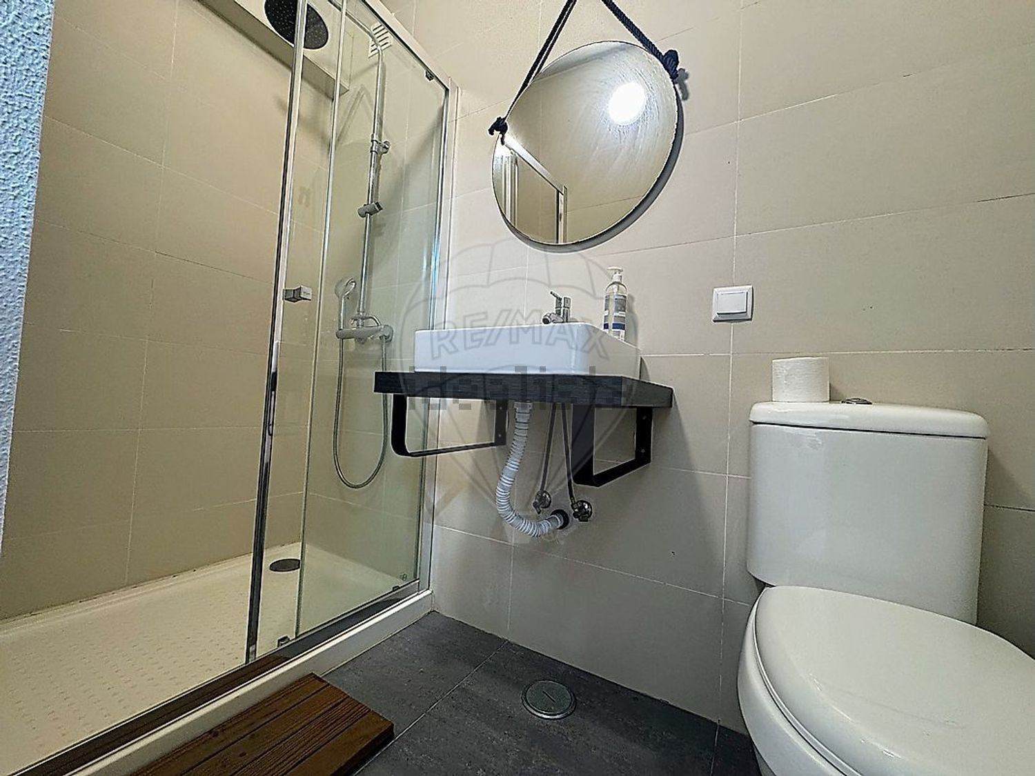 出租小楼房或独栋别墅在Rua Rosa Ramalho, 31 - 卫生间