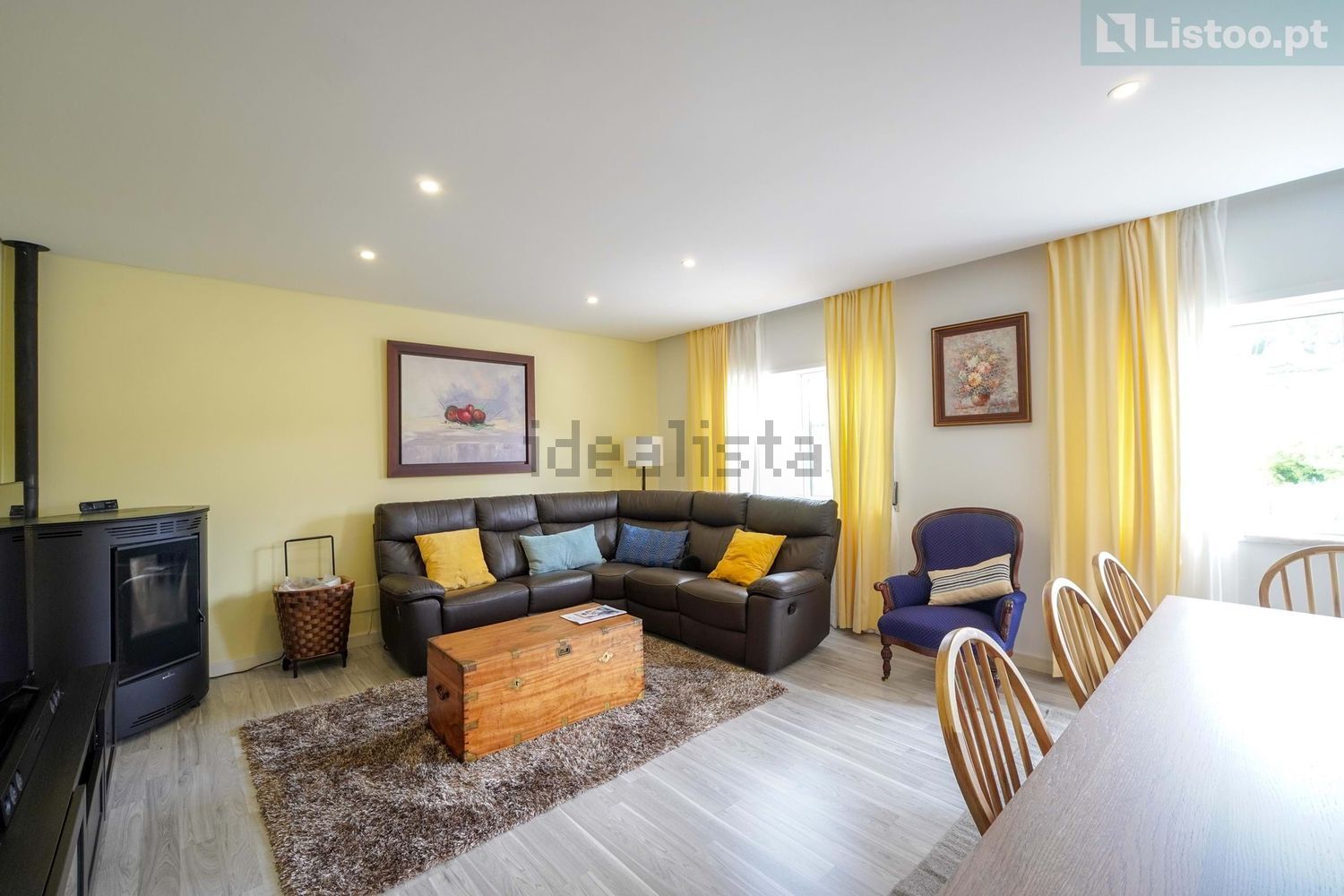 公寓 t3出售在Rua da Urmeirada - 客厅