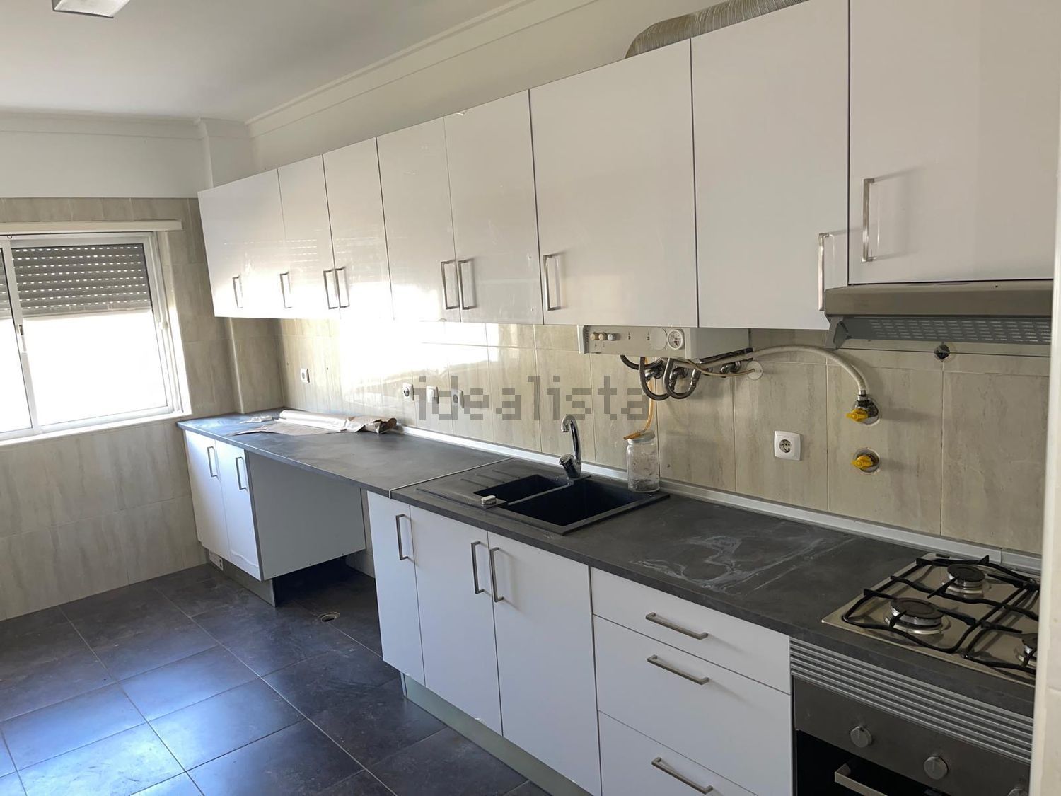 出租公寓 t2在Travessa Ruy Cinatti, 2 - 厨房